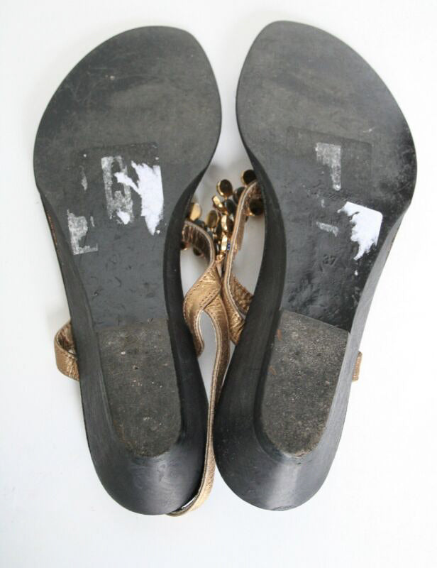 1960s GoGo Thong Sandals - Vintage - Flat Wedge Heel - Fit UK 3 / 36