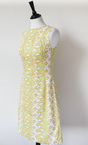 1960s Vintage Shift Dress - Fitted - Green Ivy Print - XS / UK 8