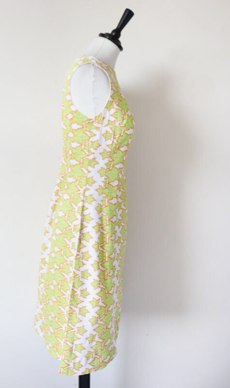1960s Vintage Shift Dress - Fitted - Green Ivy Print - XS / UK 8