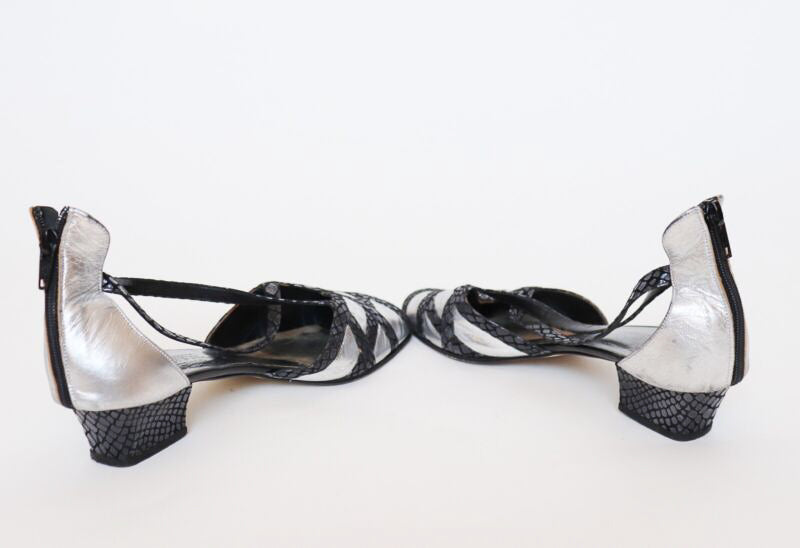 Vintage Sandals - 1980s - Silver Leather - Dance - Fit 38.5 / Narrow 39