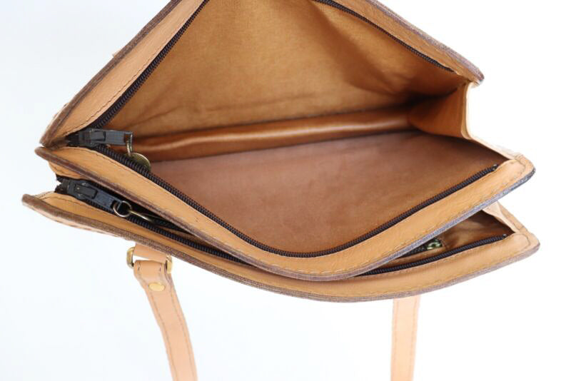 Vintage Shoulder Bag - Apricot Cream Leather - 1980s- Maurg - Medium