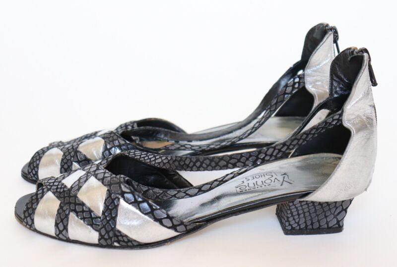 Vintage Sandals - 1980s - Silver Leather - Dance - Fit 38.5 / Narrow 39