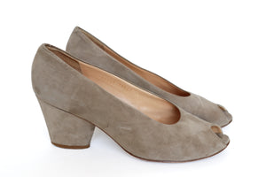 Roberto Vianni  Beige Suede Shoes - 1940s Style Block Heel -  40.5 / UK 7.5