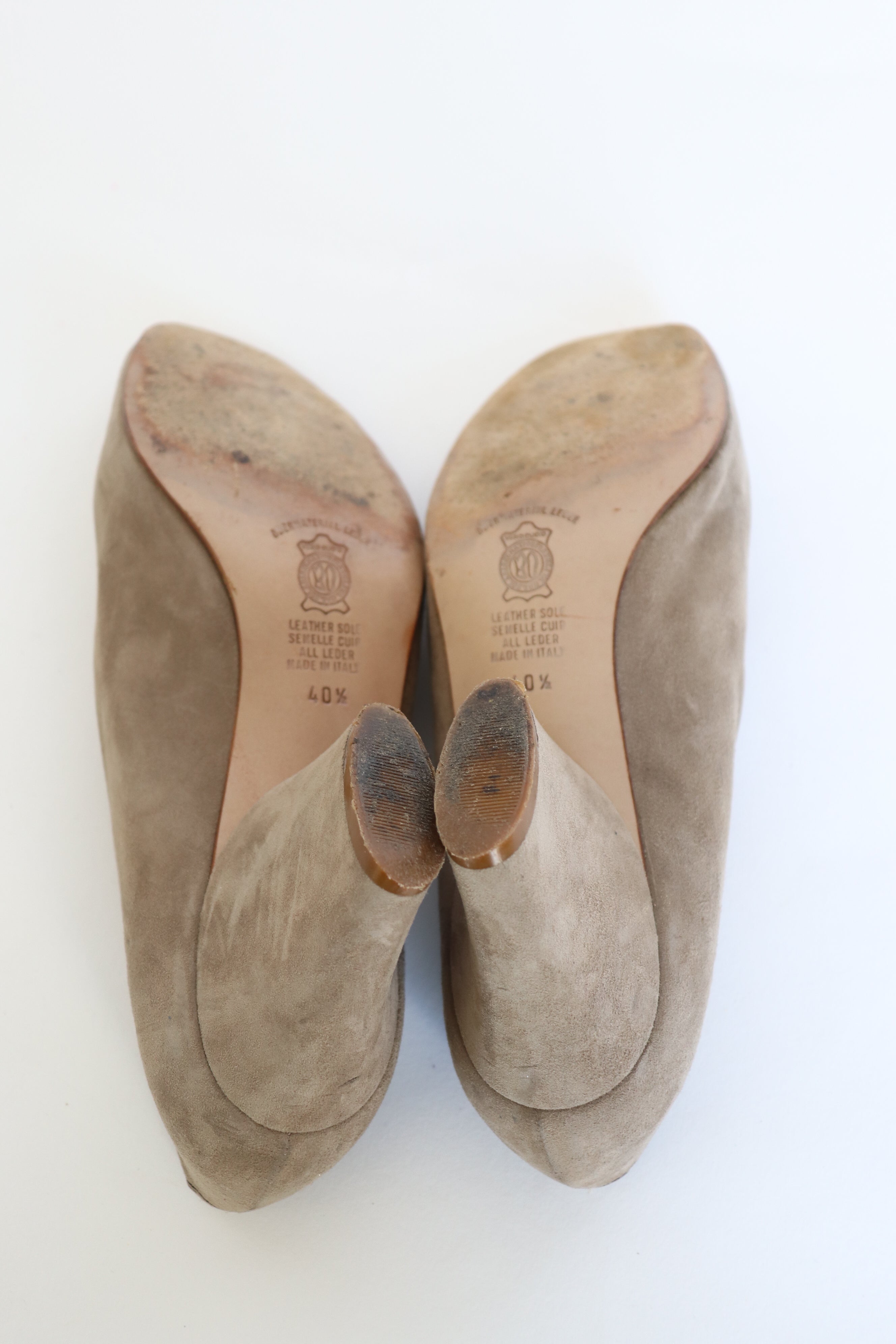 Roberto Vianni  Beige Suede Shoes - 1940s Style Block Heel -  40.5 / UK 7.5