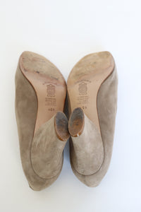 Roberto Vianni  Beige Suede Shoes - 1940s Style Block Heel -  40.5 / UK 7.5