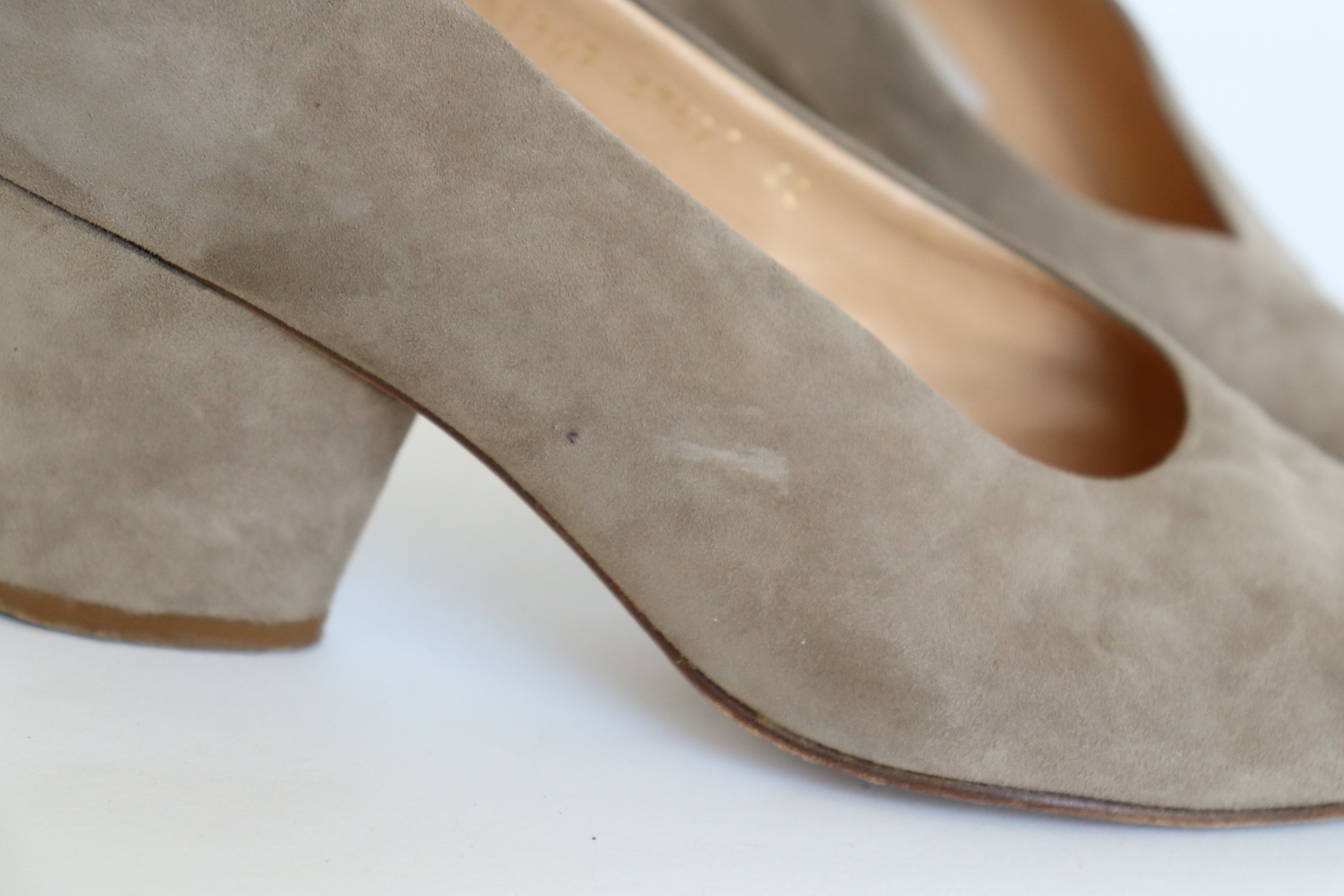 Roberto Vianni  Beige Suede Shoes - 1940s Style Block Heel -  40.5 / UK 7.5