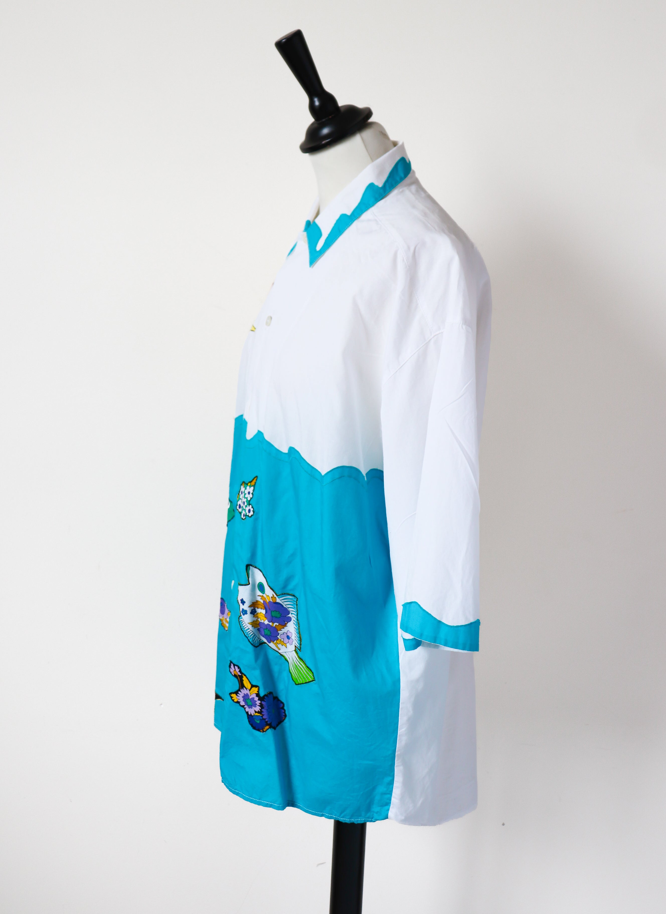 Cotton Oversized Shirt - Blue / White Appliqué  - Short Sleeves  - Fit L / UK 14