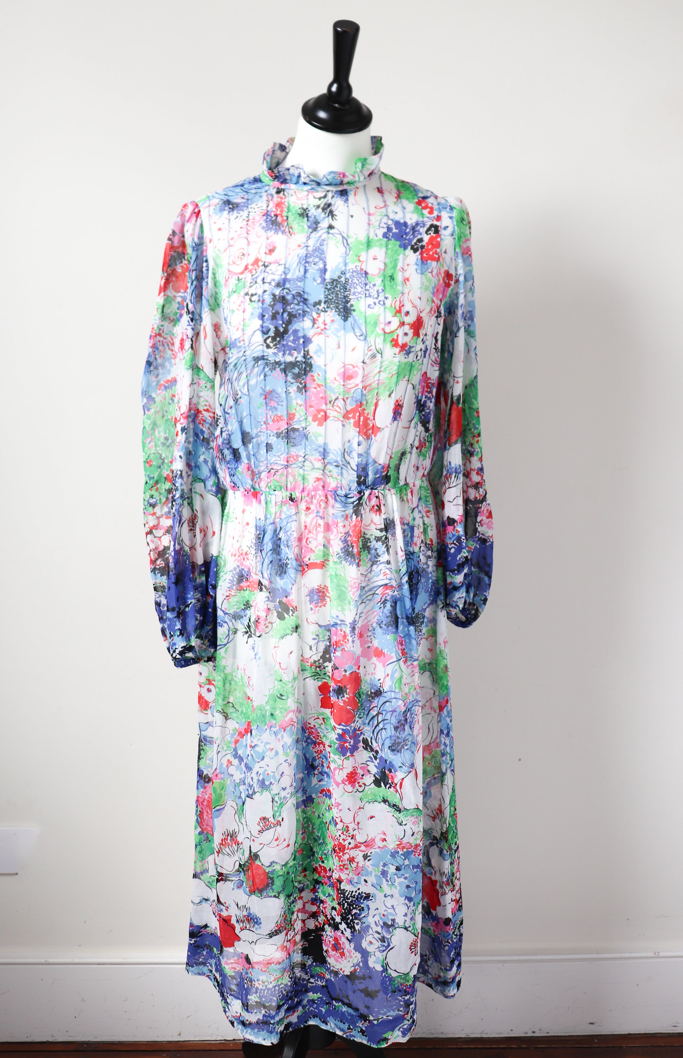 Donald Campbell at Chatelaine Dress - Princess Diana Designer - UK 12 / 14