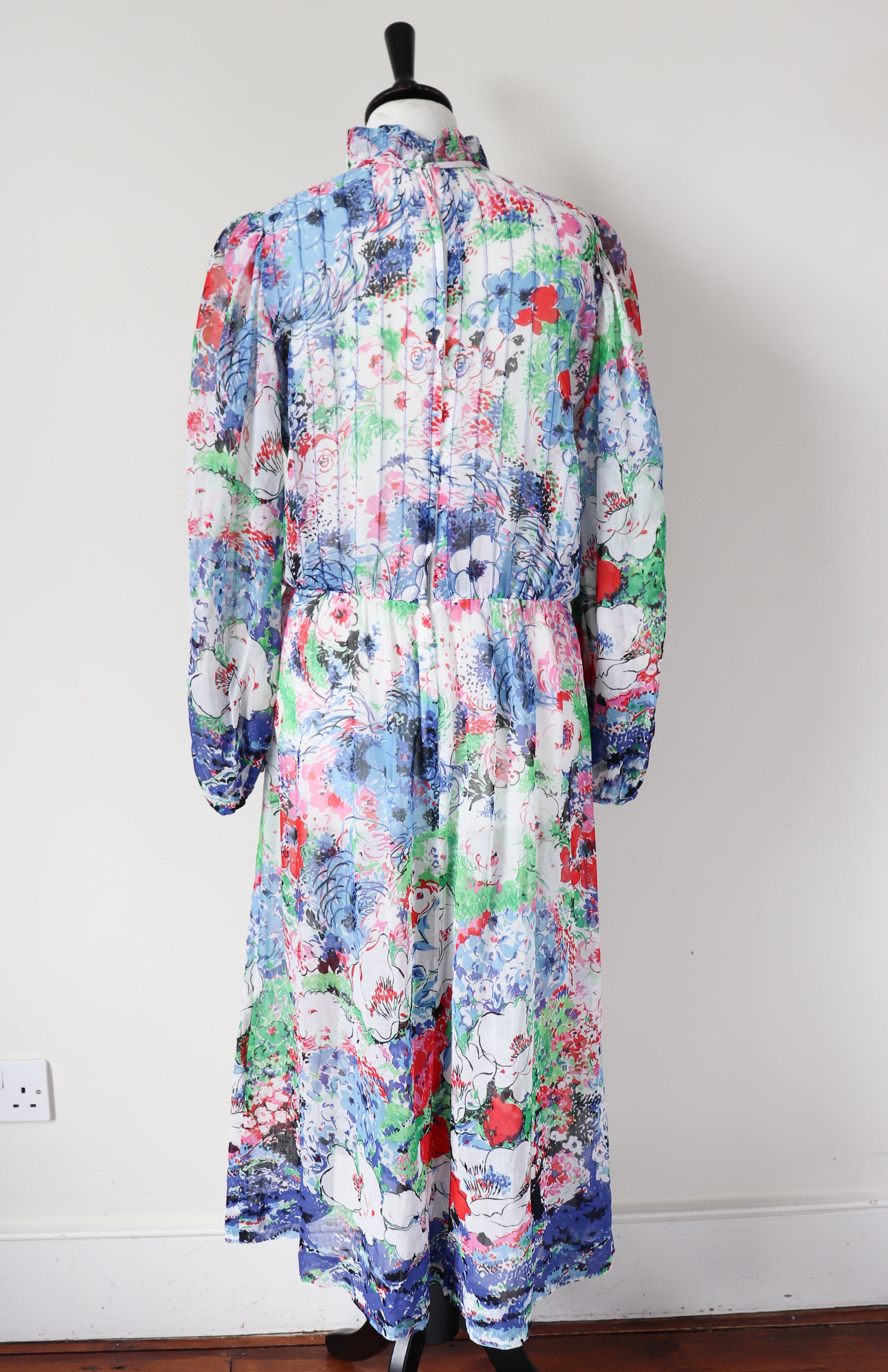 Donald Campbell at Chatelaine Dress - Princess Diana Designer - UK 12 / 14