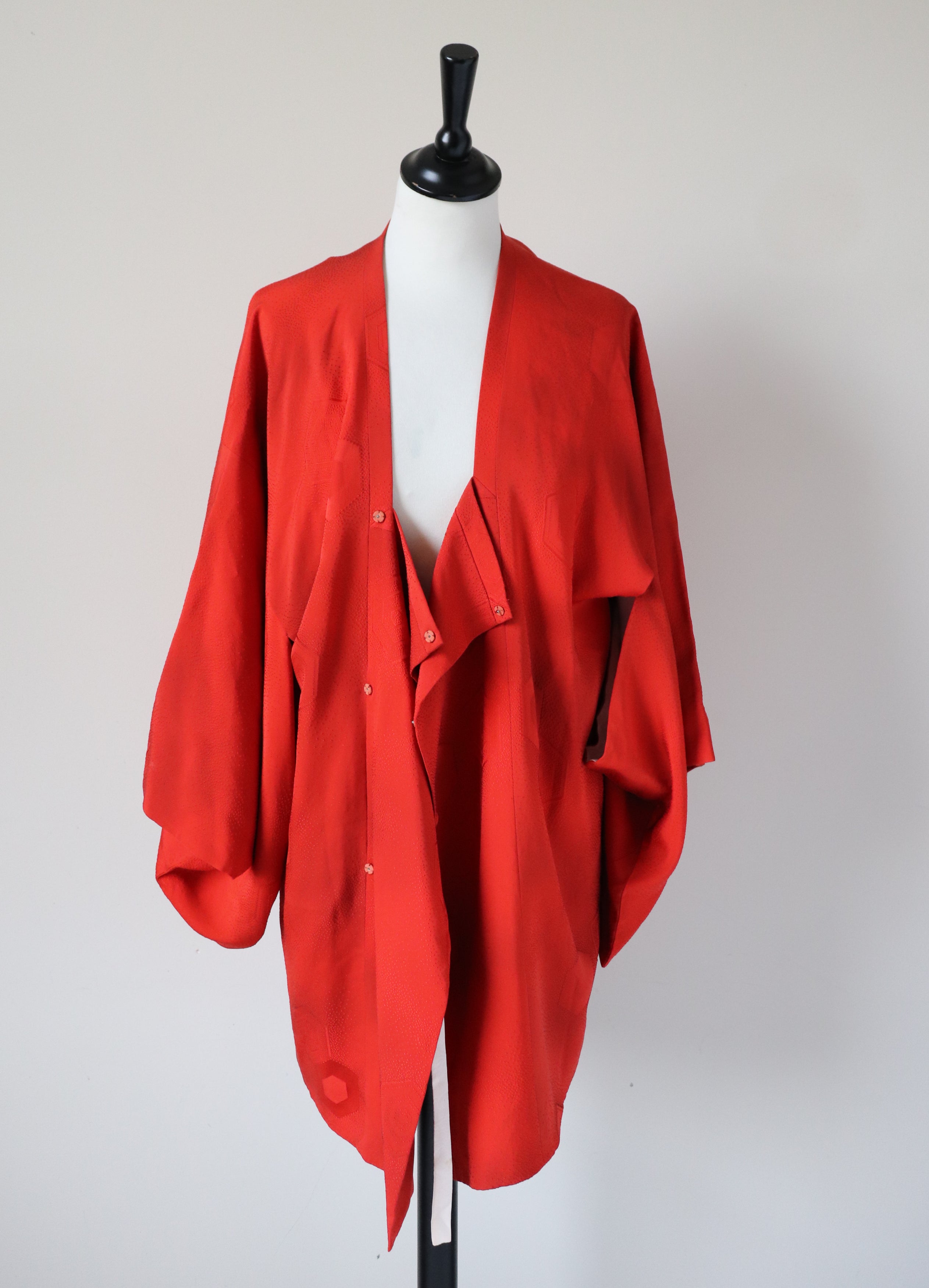 Red 100% Silk Japanese Haori Kimono - Double Breasted - Fit  L  - UK 14