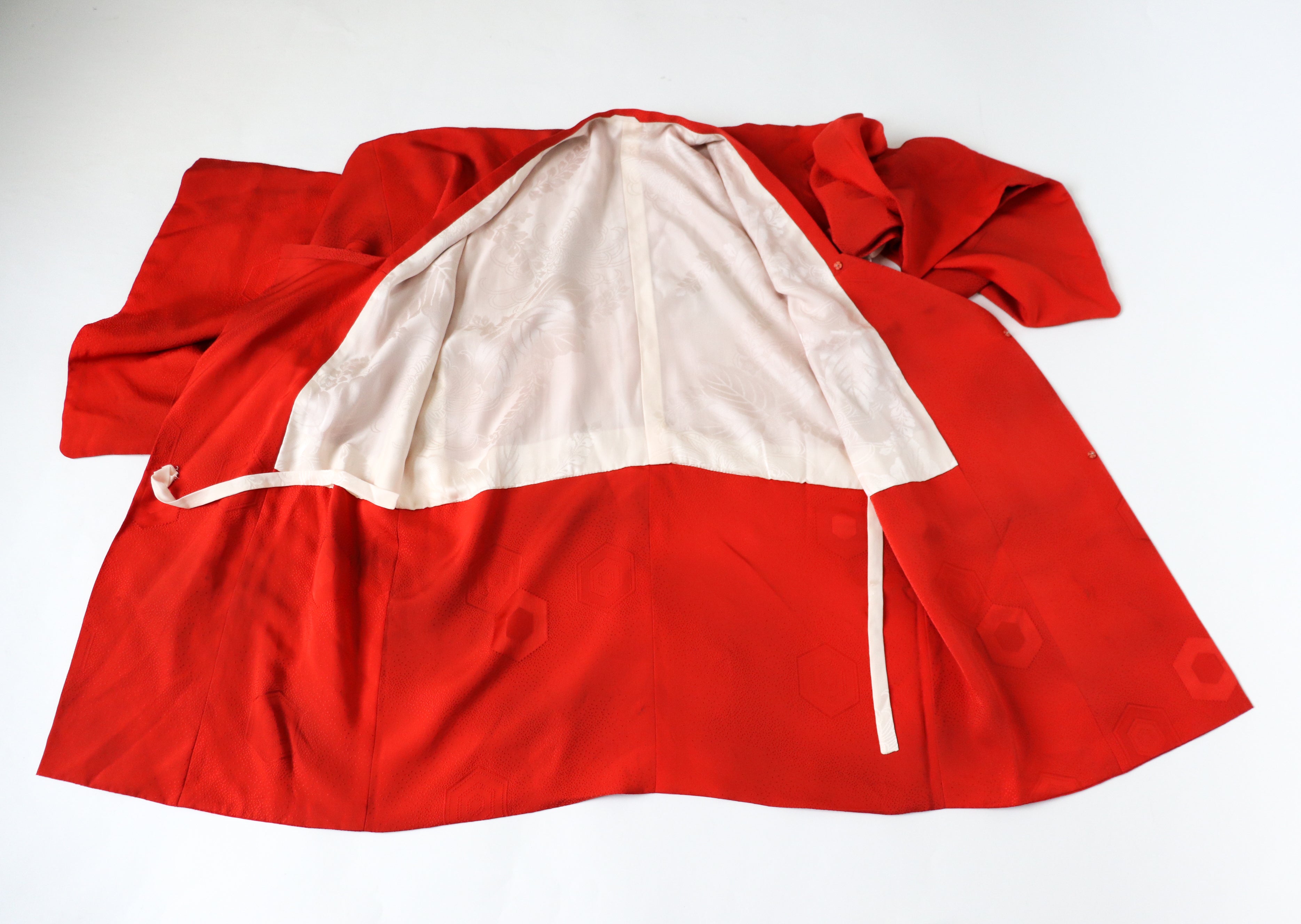 Red 100% Silk Japanese Haori Kimono - Double Breasted - Fit  L  - UK 14