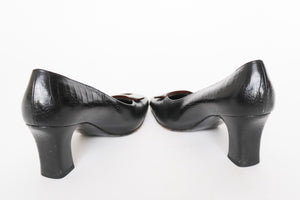 Salvatore Ferragamo  Pilgrim Court Shoes - Black - Fit 39.5 / UK 6