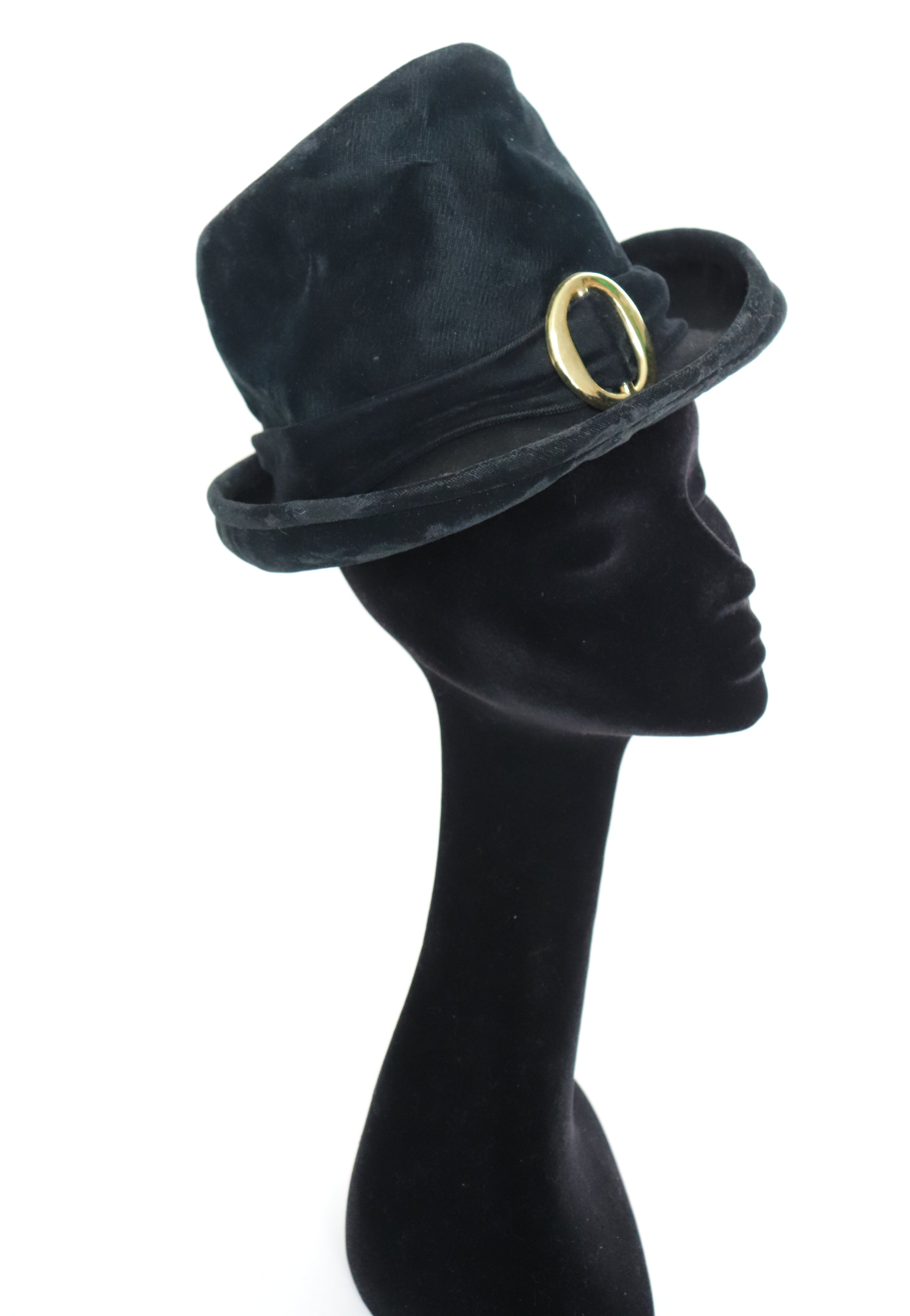 Vintage 1960s Black Pilgrim Hat  - Velvet - Rare Find -  Small