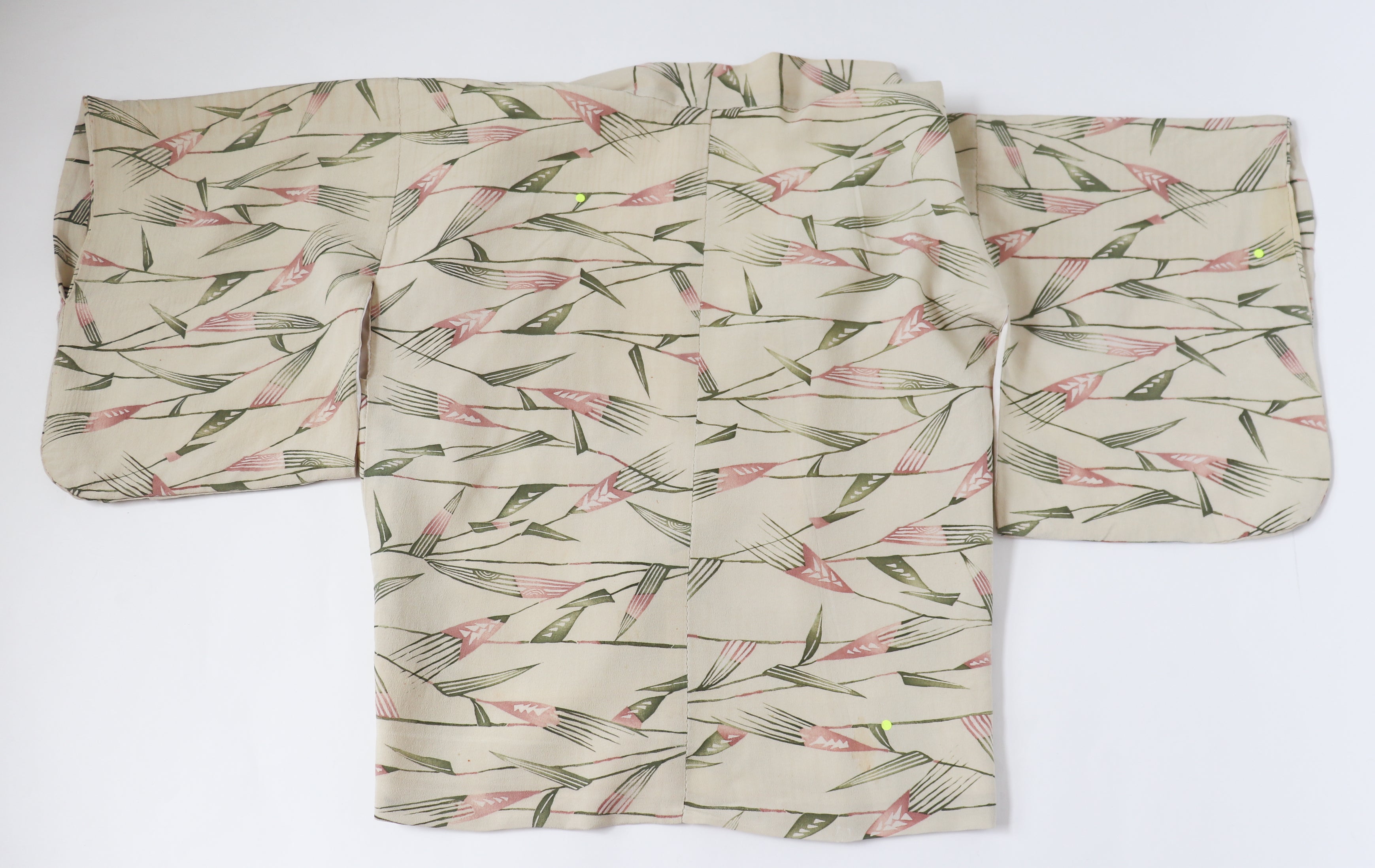 Japanese Handmade Silk Kimono - Cream  / Leaf Print - Fit S / M - UK 10 / 12