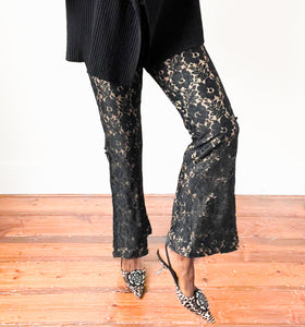 Lace Trousers Black - Kick Flare - Low Rise - ANGEL - Label 44 - Fit S /  UK 10