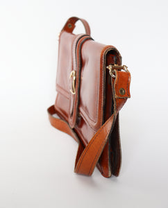 Vintage Satchel Bag / Shoulder Bag - 1970s - Tan Brown Leather - Medium