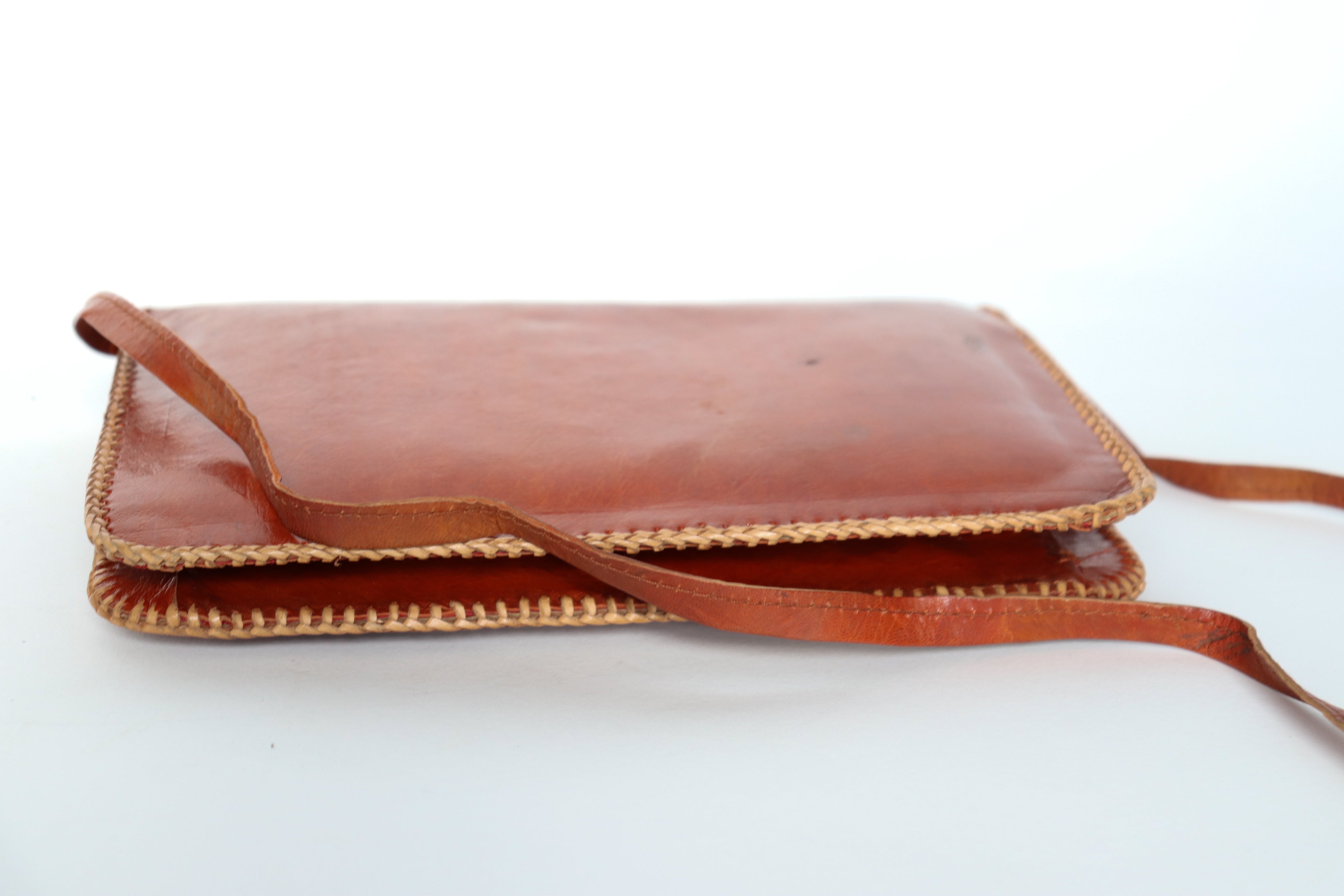 Small tan deals leather purse