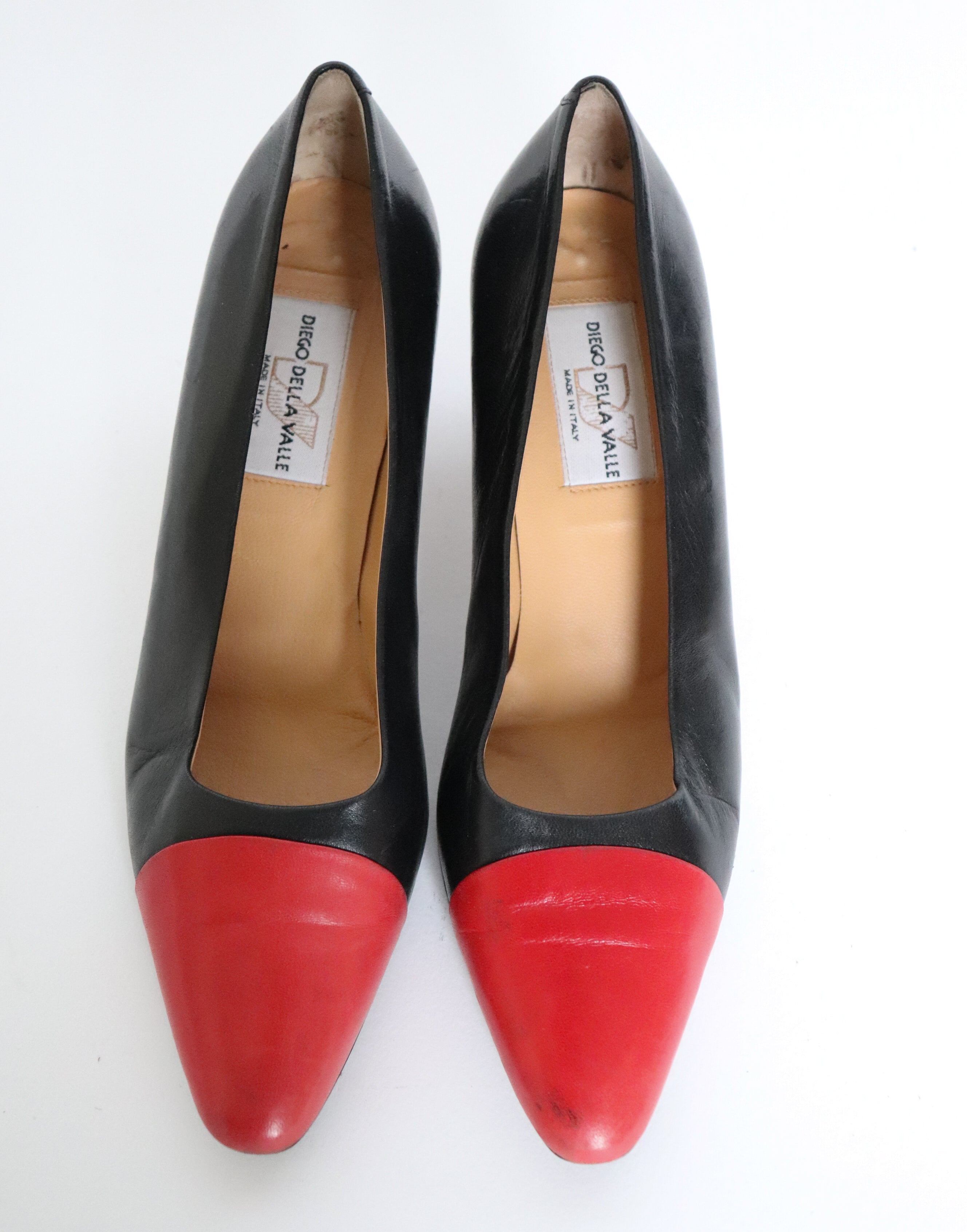 Diego Della Valle Toe Cap Pumps - Vintage 1990s - Red / Black - Fit 37 / 37.5