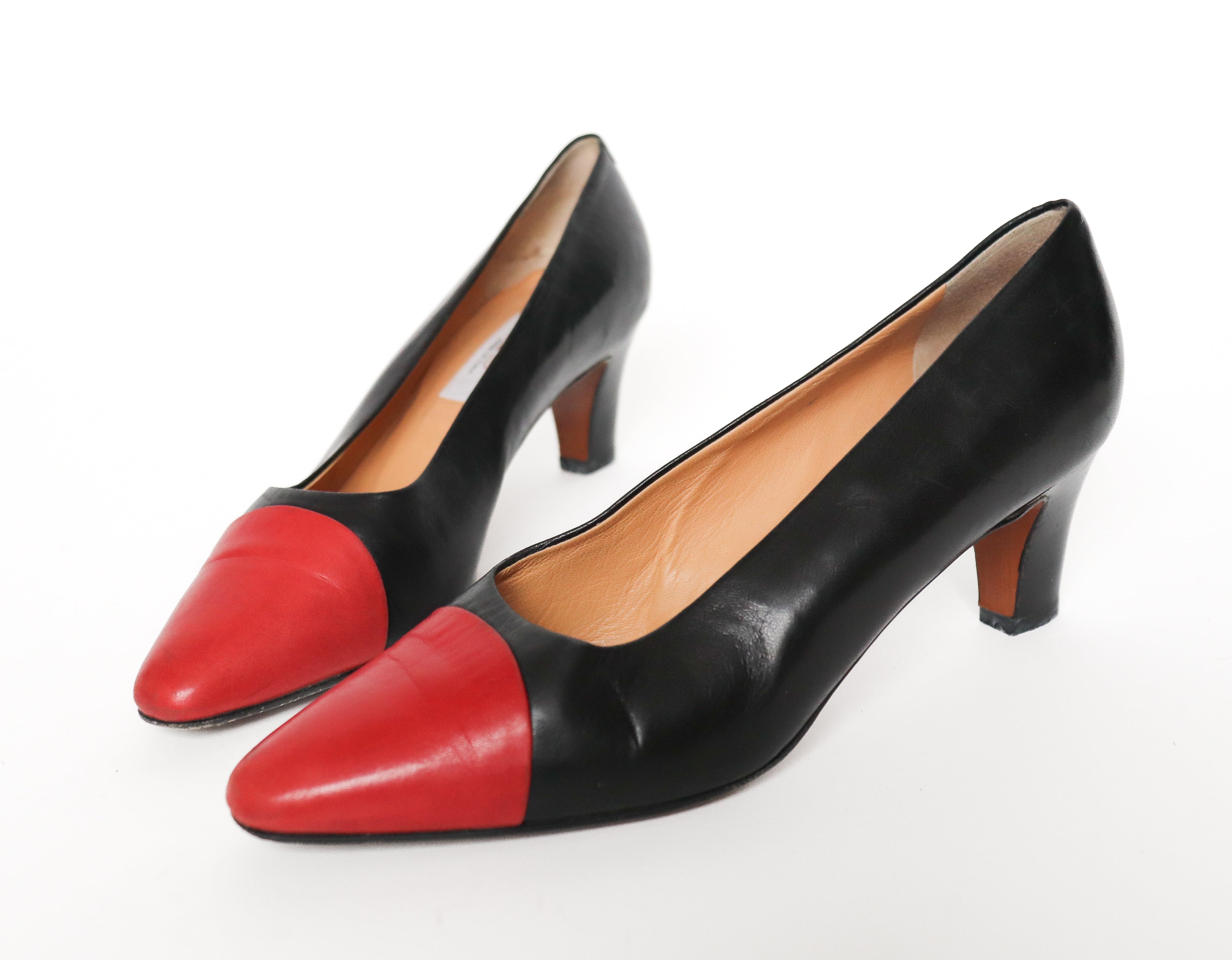 Diego Della Valle Toe Cap Pumps - Vintage 1990s - Red / Black - Fit 37 / 37.5