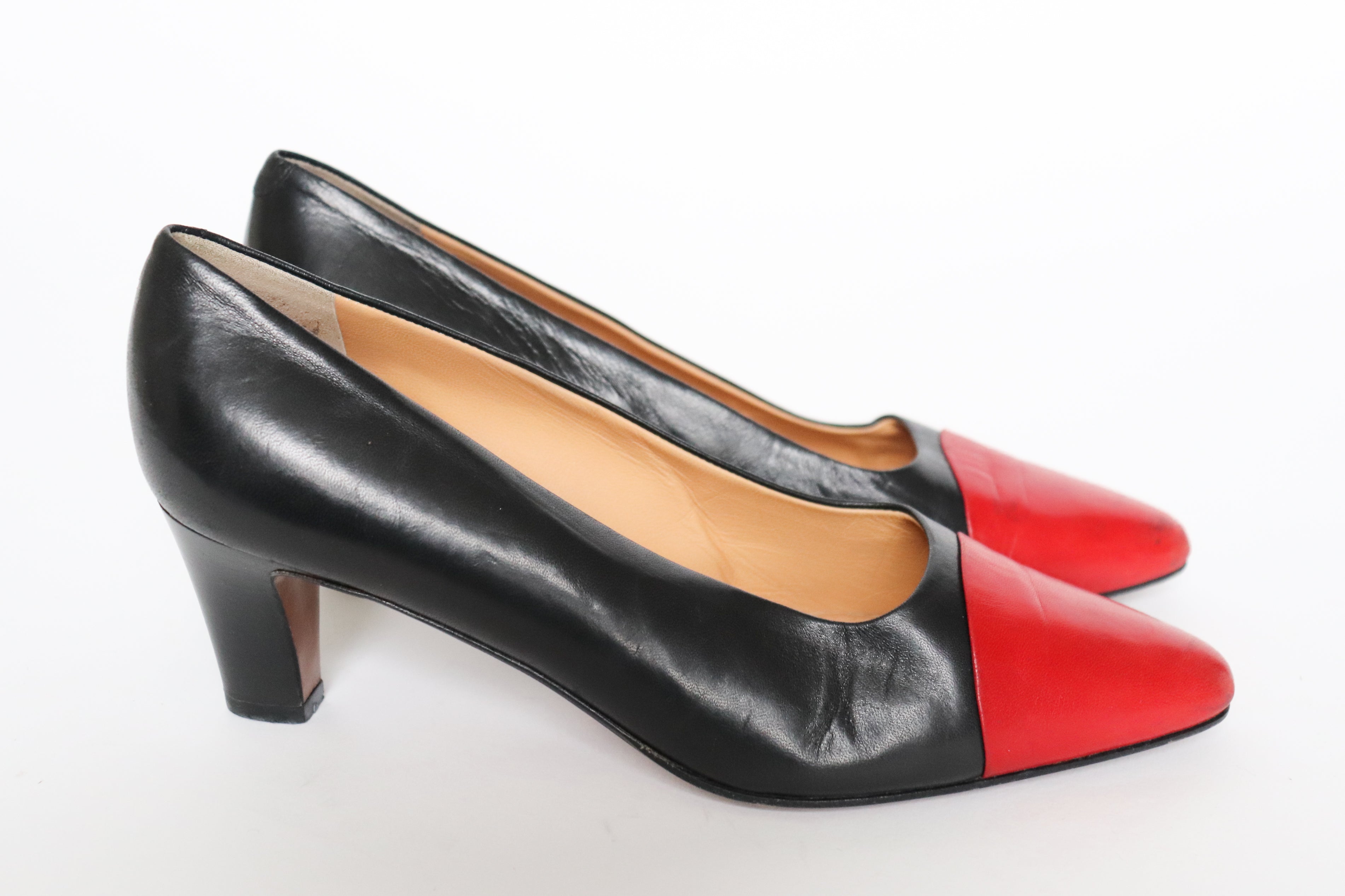 Diego Della Valle Toe Cap Pumps - Vintage 1990s - Red / Black - Fit 37 / 37.5