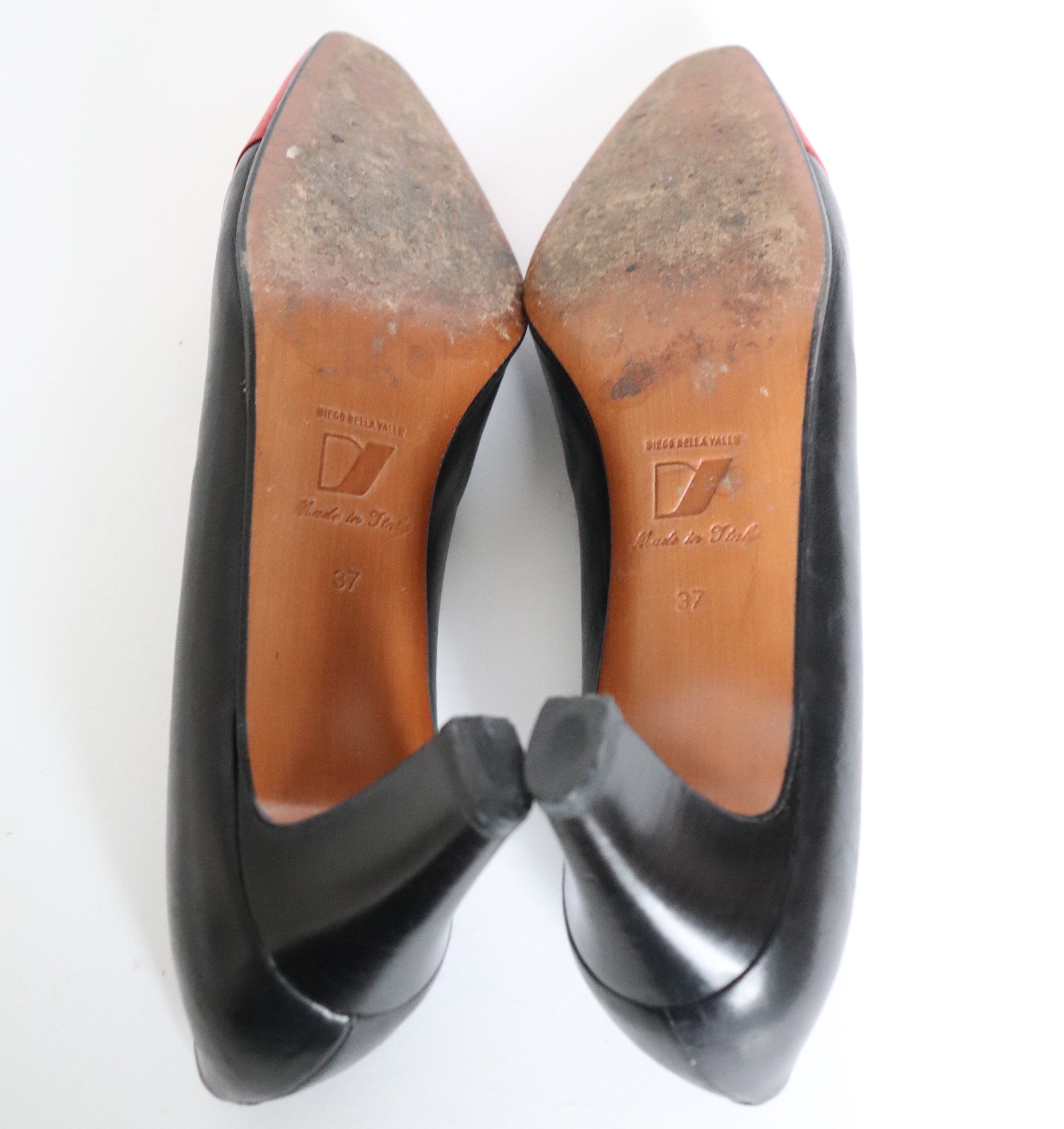 Diego Della Valle Toe Cap Pumps - Vintage 1990s - Red / Black - Fit 37 / 37.5