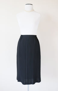 Black Pleated Vintage Skirt - Elastic Waist - S / UK 10