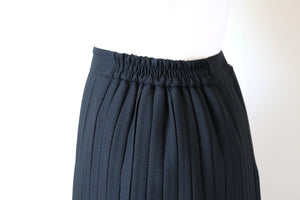 Black Pleated Vintage Skirt - Elastic Waist - S / UK 10