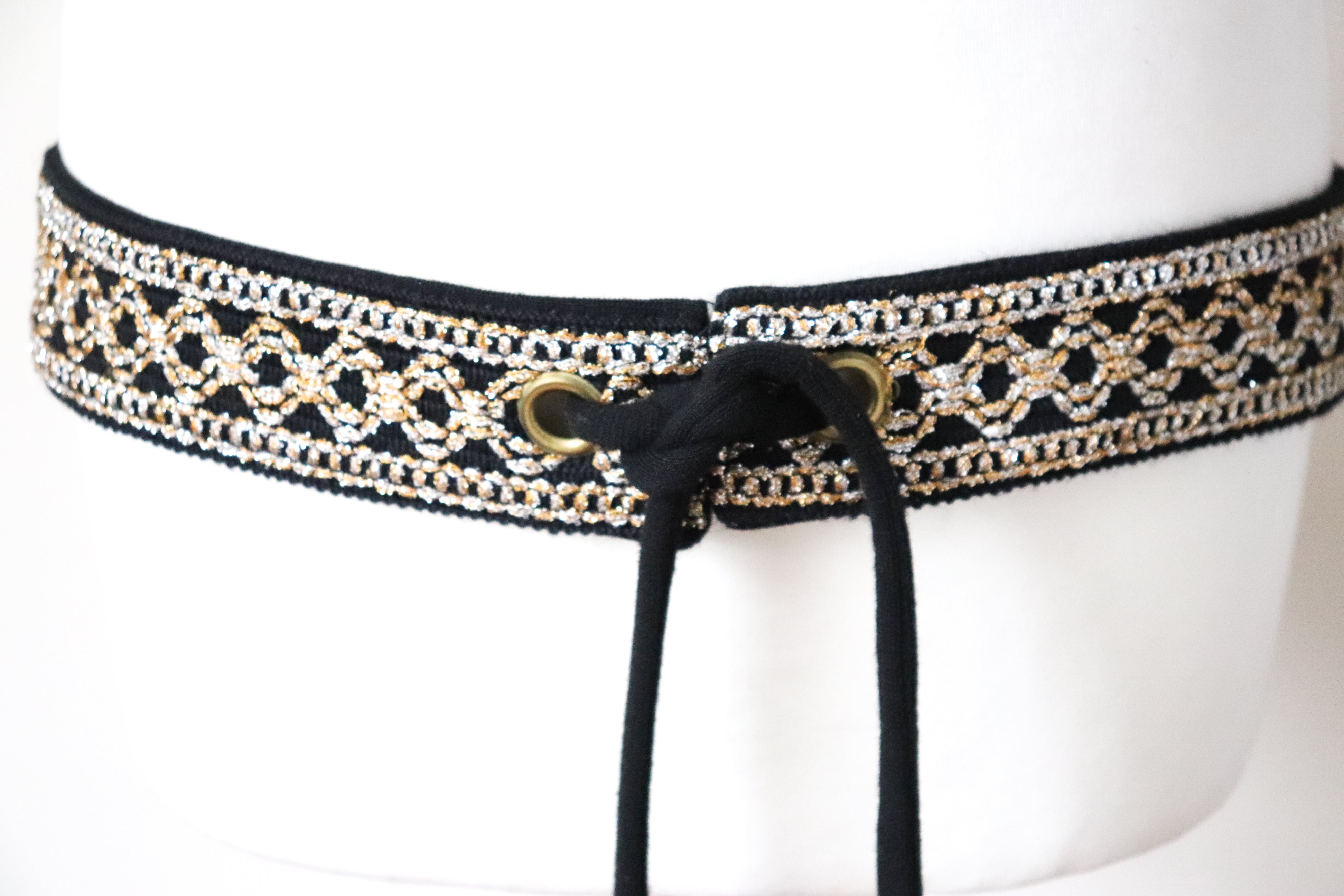 Embroidered Sash Tie 1970s Vintage Belt - Black / Gold - Obi - M / L