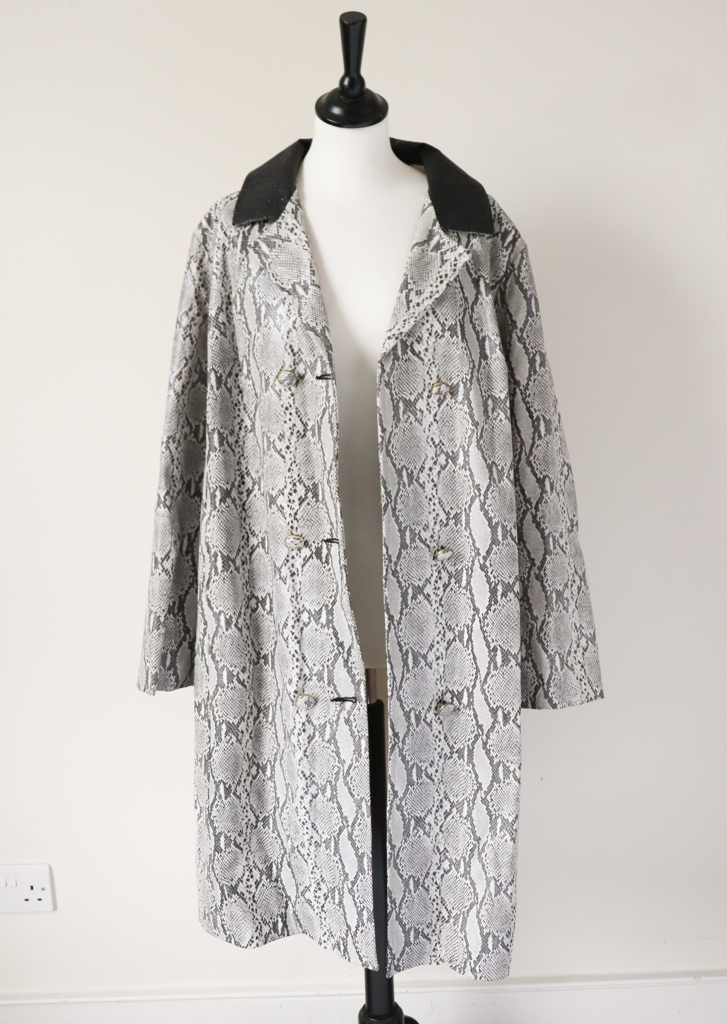 Vintage 1960s Vinyl Coat -  Snakeskin Print - XL   / UK 16