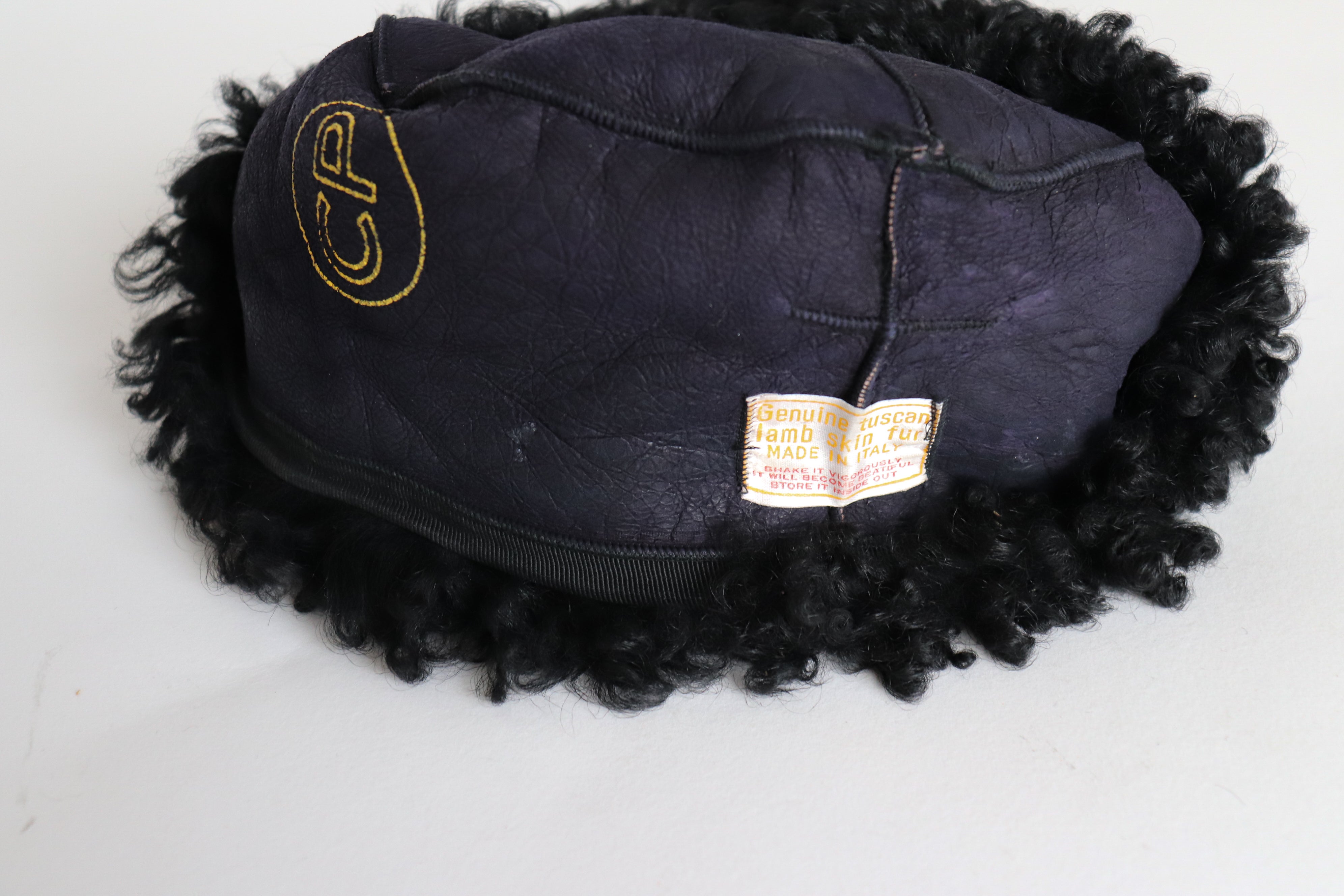 Vintage Black Sheepskin Pillbox Fur Hat / Astrakhan - 1960s - Medium