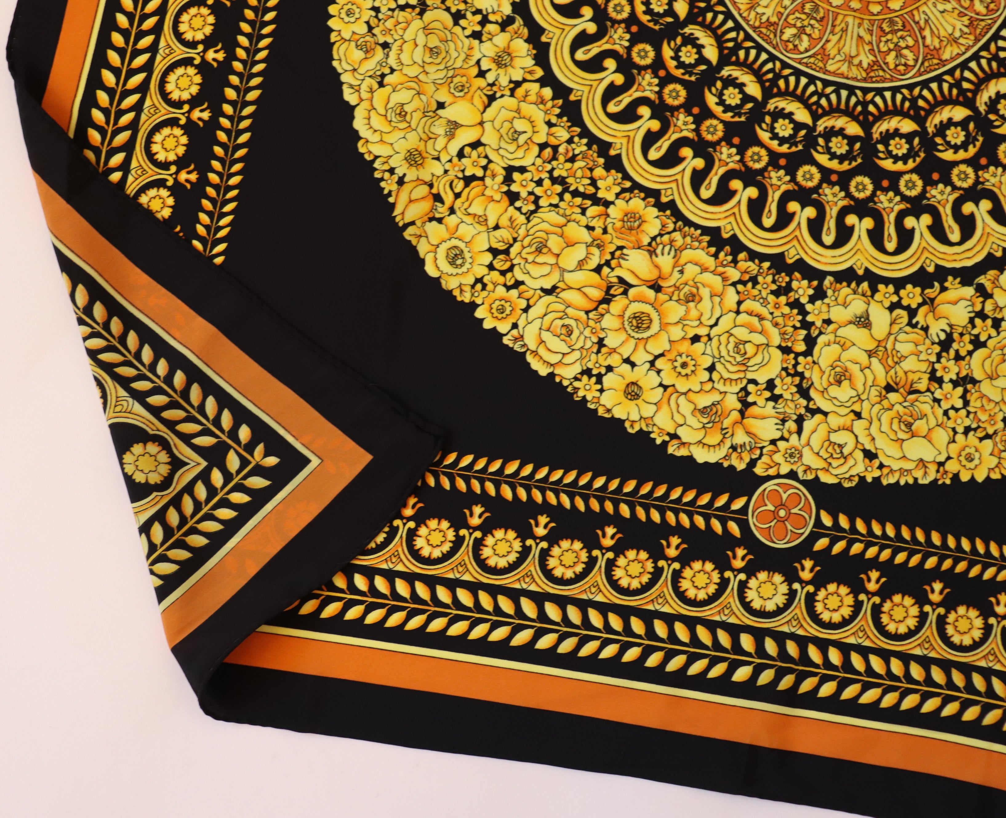 Baroque / Classical  Print Polyester  Scarf - Black / Gold Yellow - LARGE