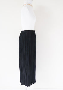 Pleated Black Midi Skirt - Polyester - Vintage 1990s - Upper Class - L / UK 14