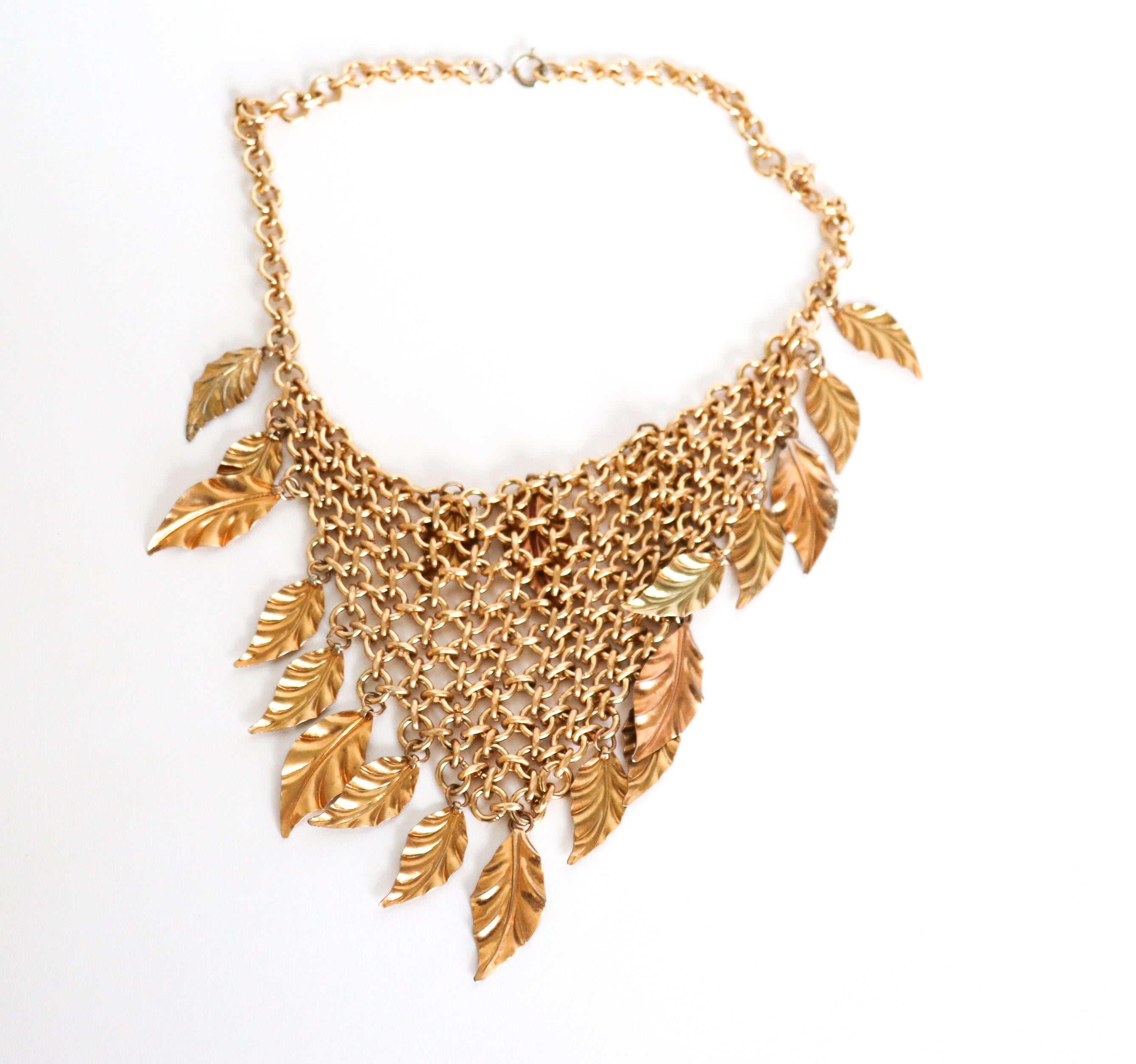 Vintage 1980s Leaf and Chainmail Bib Necklace - Gold - Large