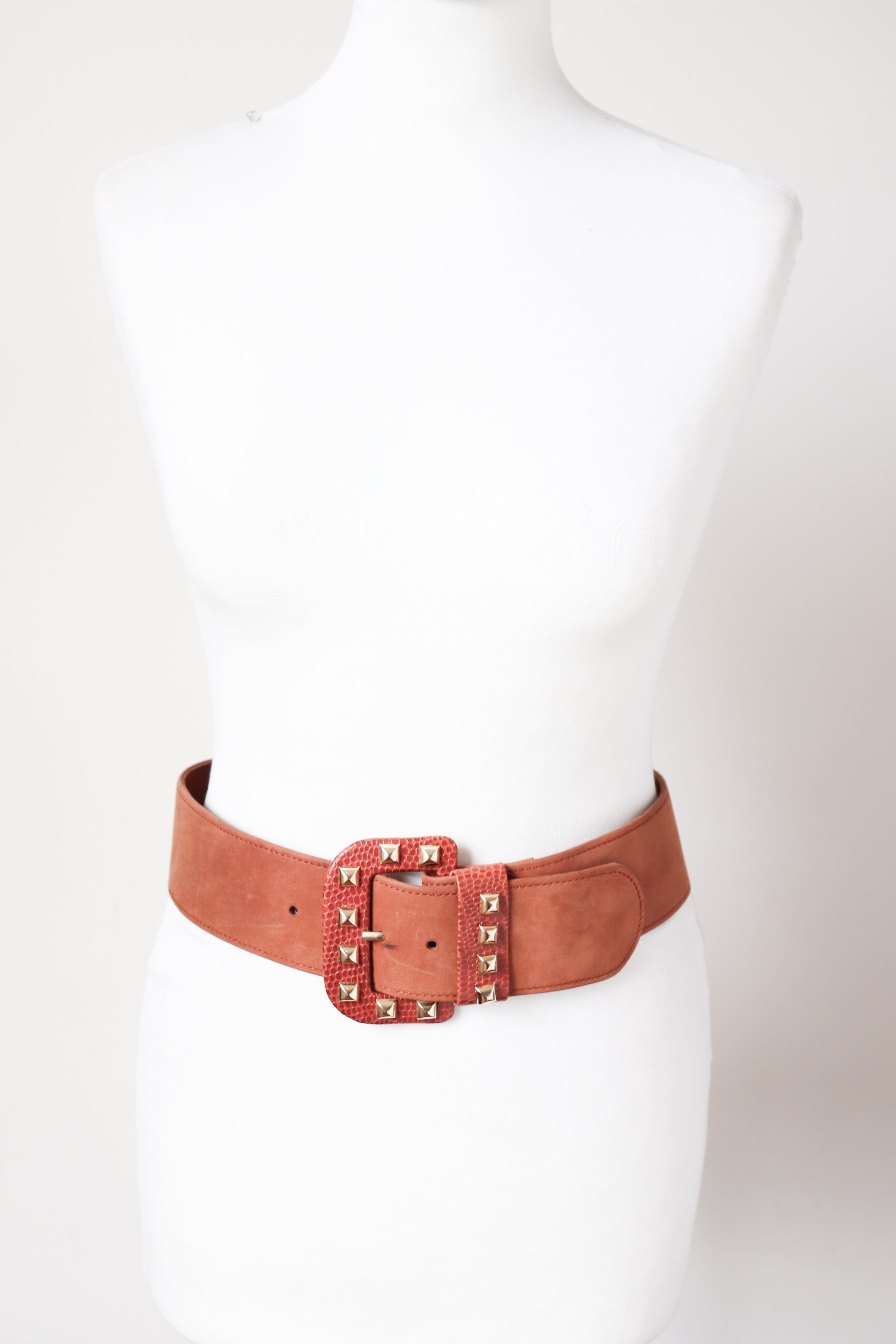 Wide Tan Leather Studded Belt - Mondi 1980s Vintage - Small