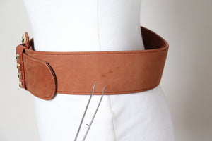 Wide Tan Leather Studded Belt - Mondi 1980s Vintage - Small