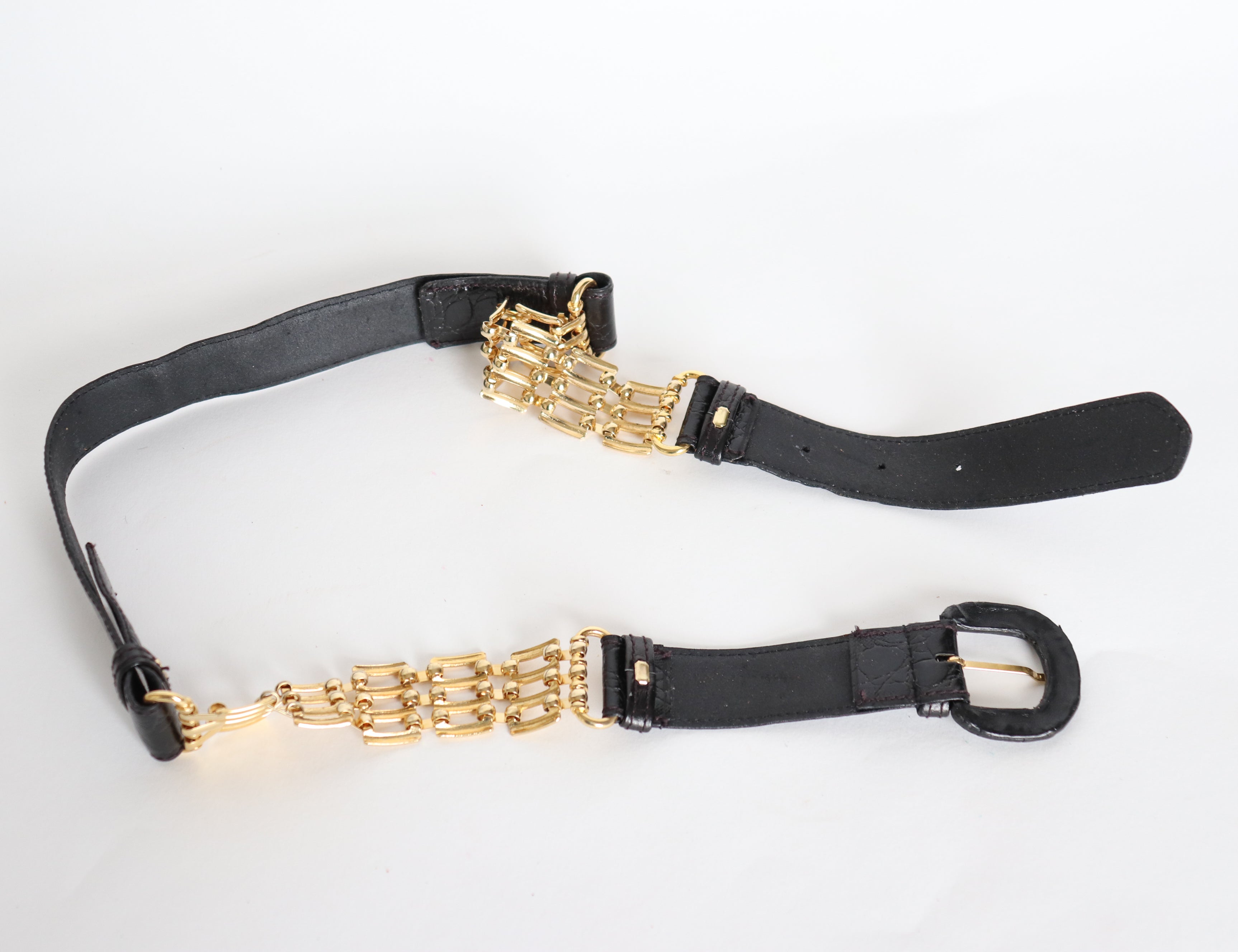 Black / Gilt Chain Belt - Leather / Metal - Vintage 1990s - Medium