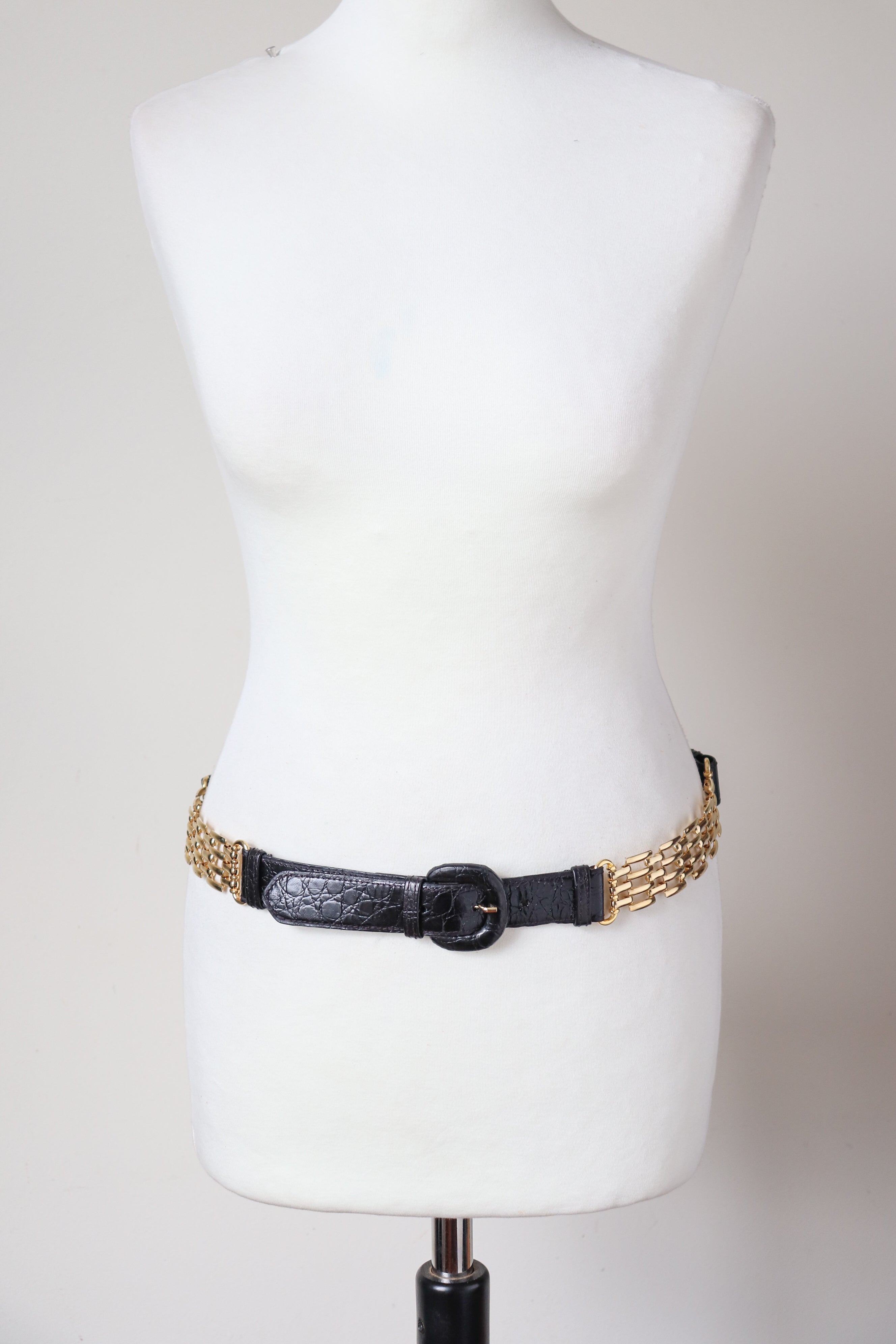 Black / Gilt Chain Belt - Leather / Metal - Vintage 1990s - Medium