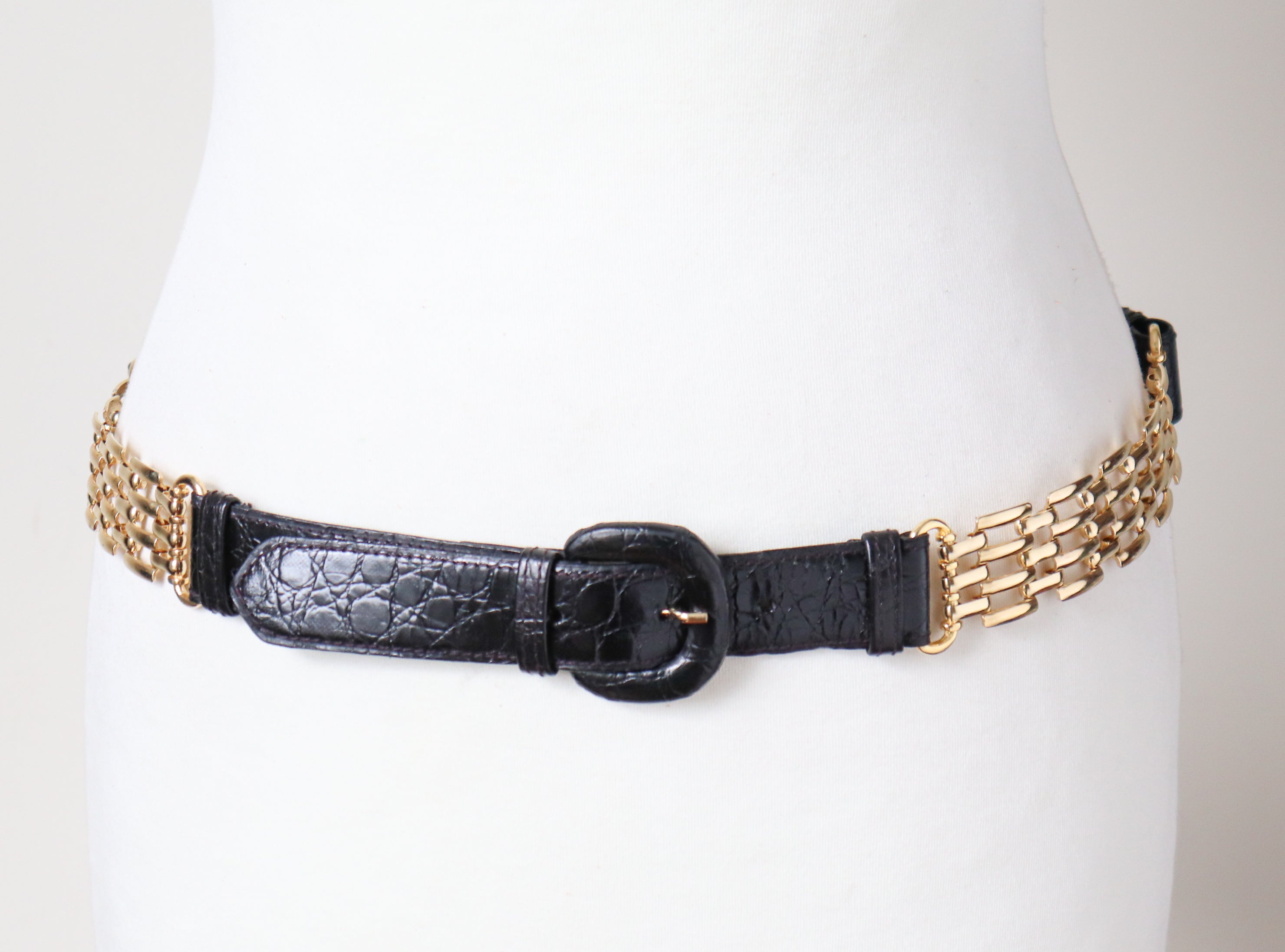 Black / Gilt Chain Belt - Leather / Metal - Vintage 1990s - Medium