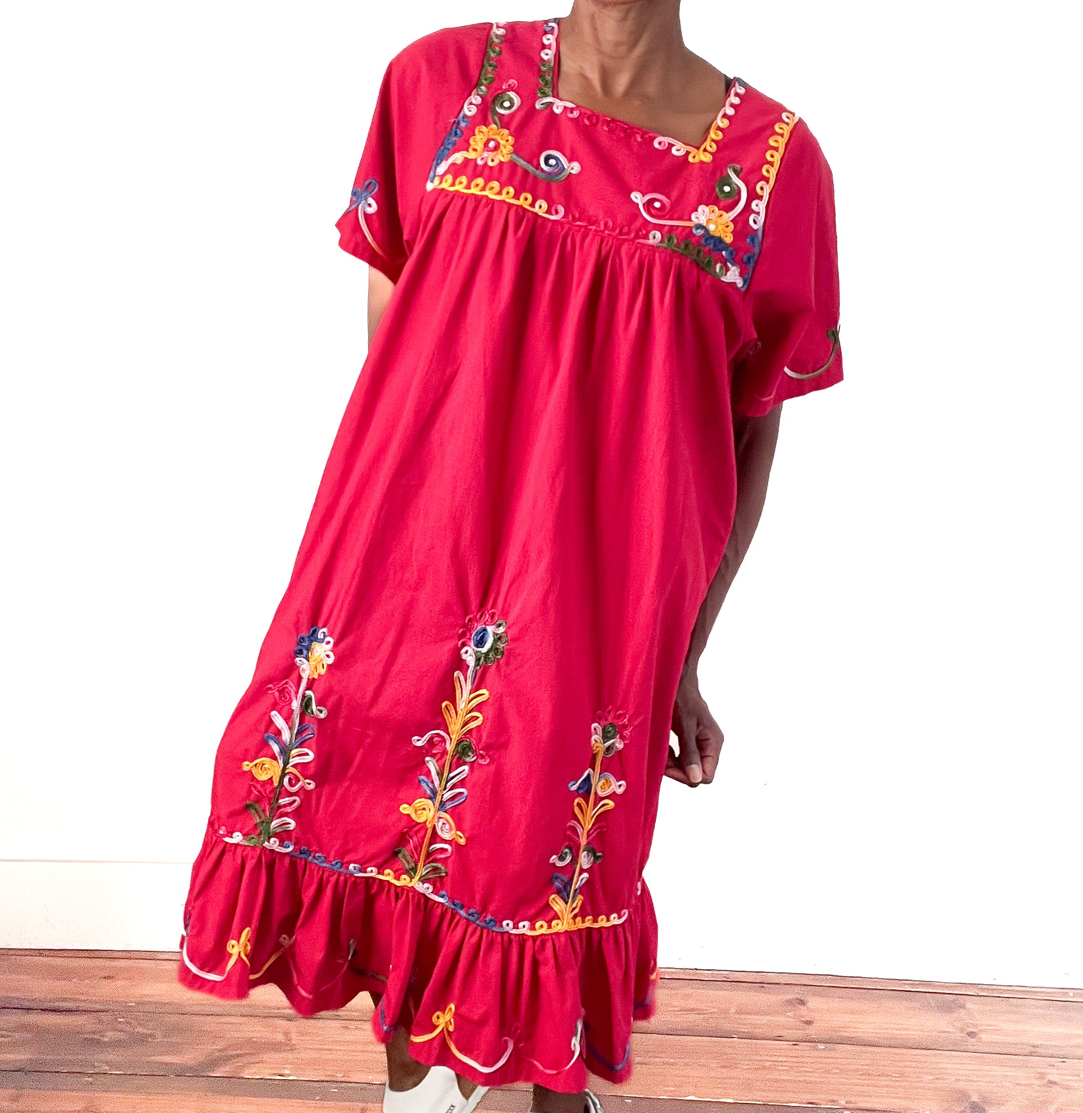 Vintage Mexican Oaxaca Kaftan dress - Red Embroidered  Fit L / 14