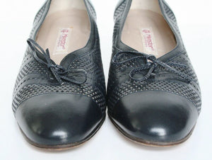 Vintage Shoes - 1980s - Queen Mother Style - Blue leather - Menstor - Fit UK 6.5 / 7