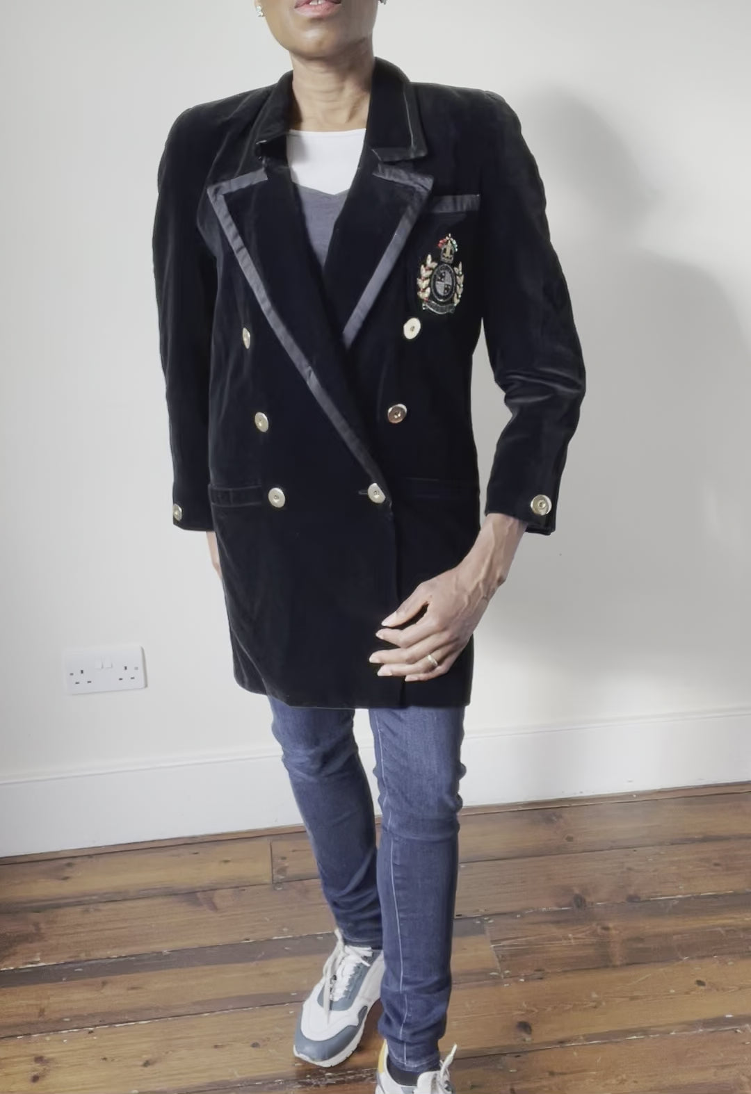 Black Velvet Evening Blazer / Jacket - Oscar Rom Zurich - Vintage - Label 36 - Fit M / UK 12