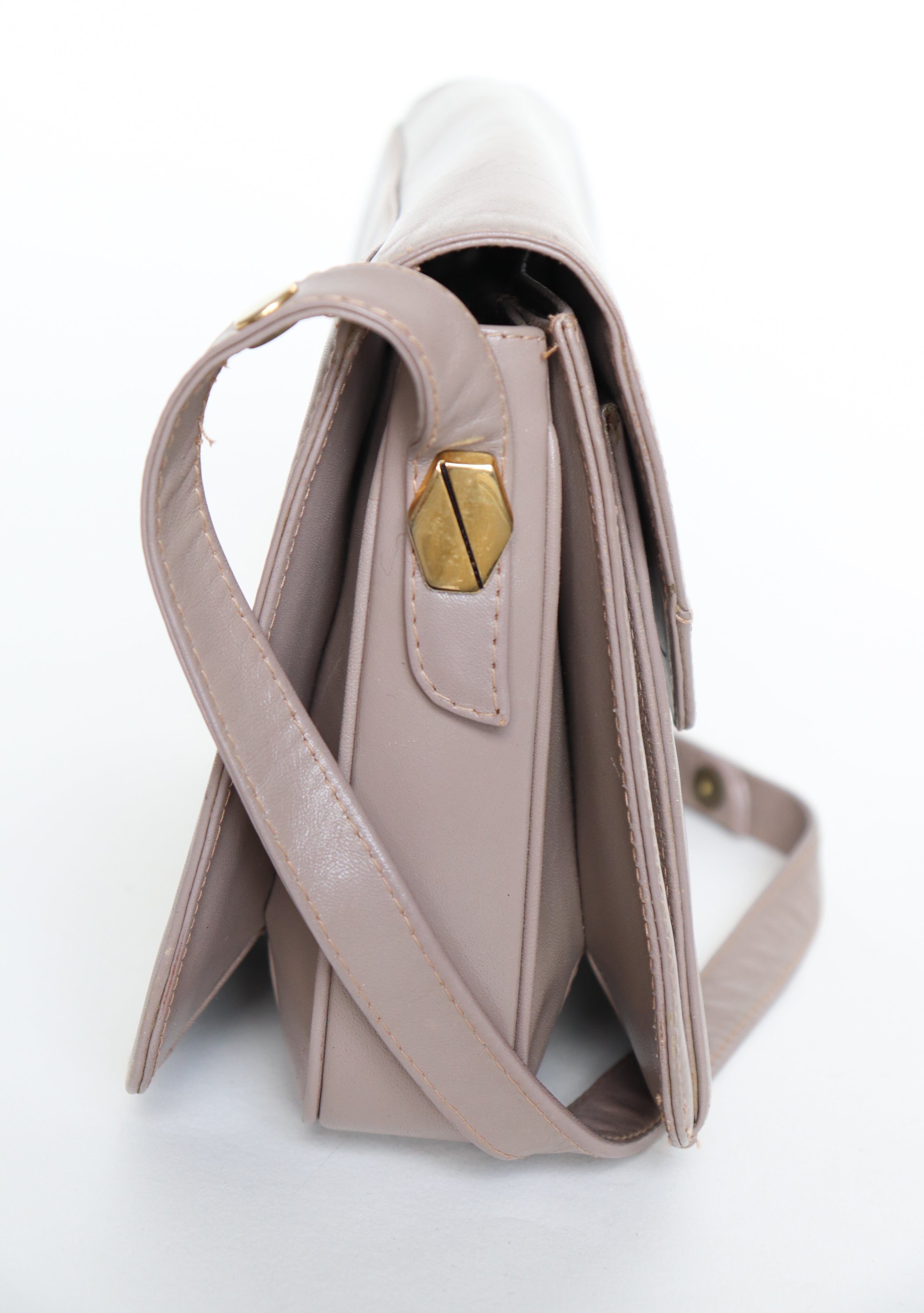 Beige Leather 1980s Shoulder Bag - Vintage - 2 Way Shoulder Strap - Small / Medium