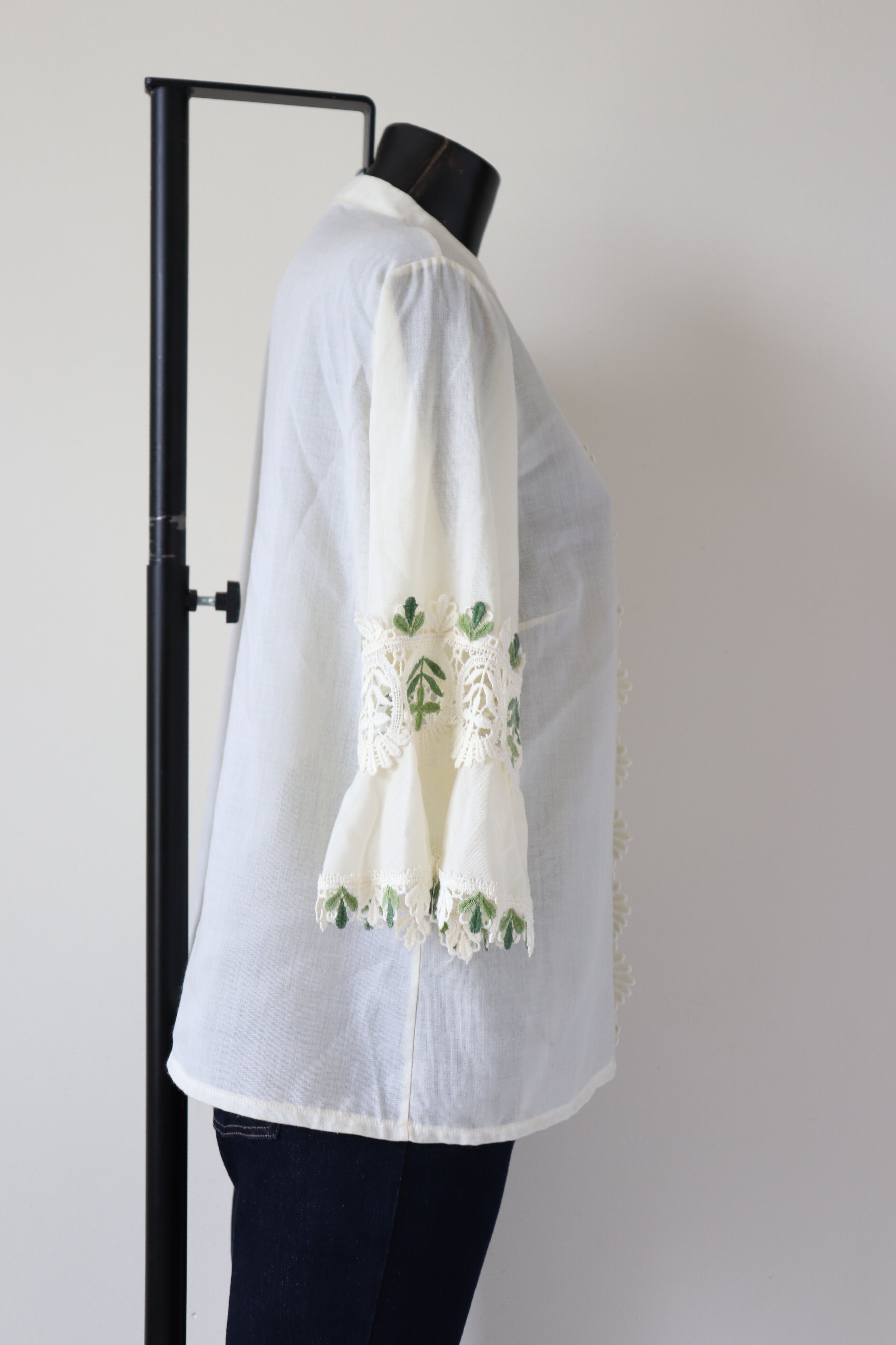 Vintage 1960s / 1970s Tyrol / Peasant Blouse - Cream / Lace - L / UK 14