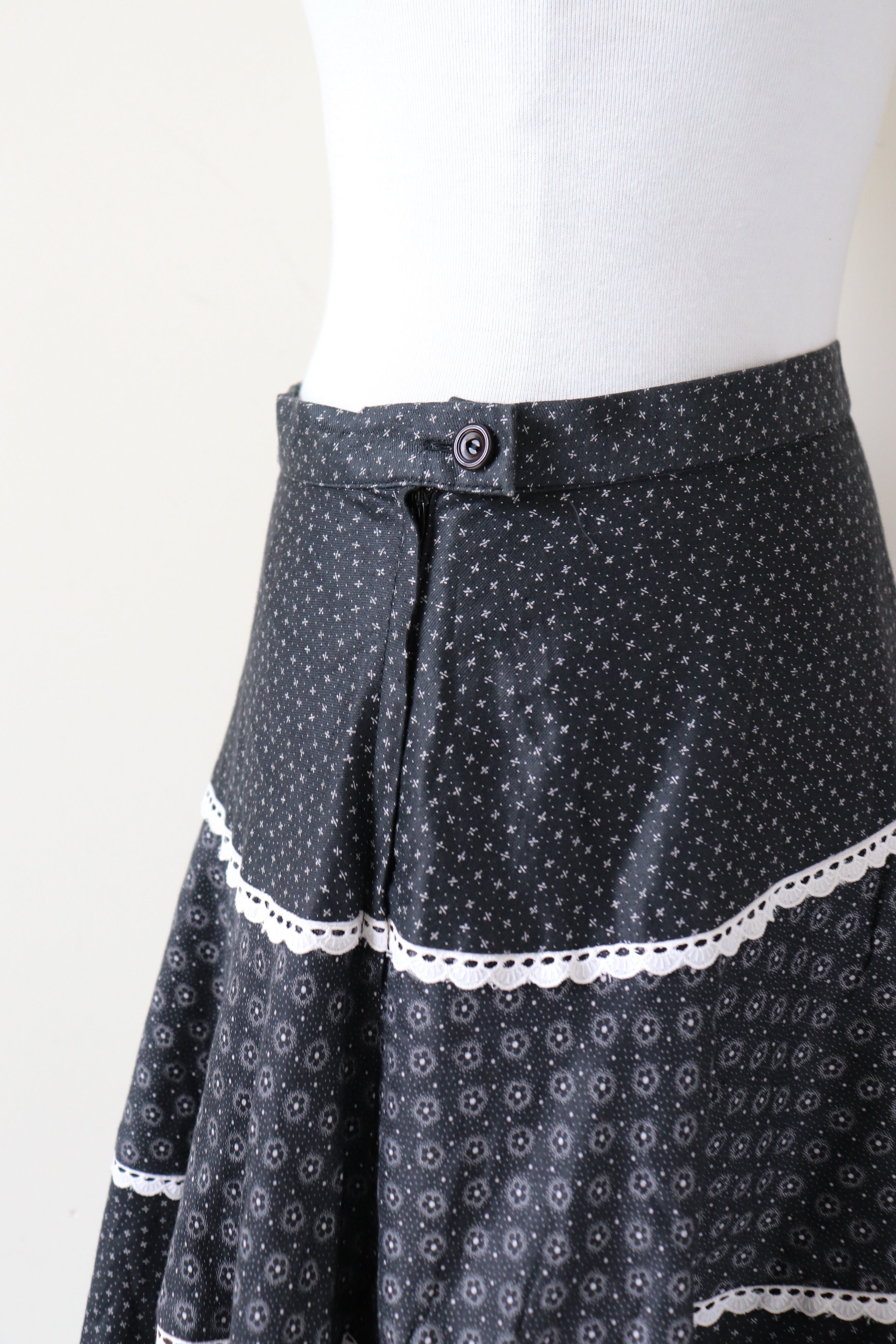 Ackermann Cotton  Prairie  Skirt - Vintage - Tiered - Black - XS / S - UK 8 / 10