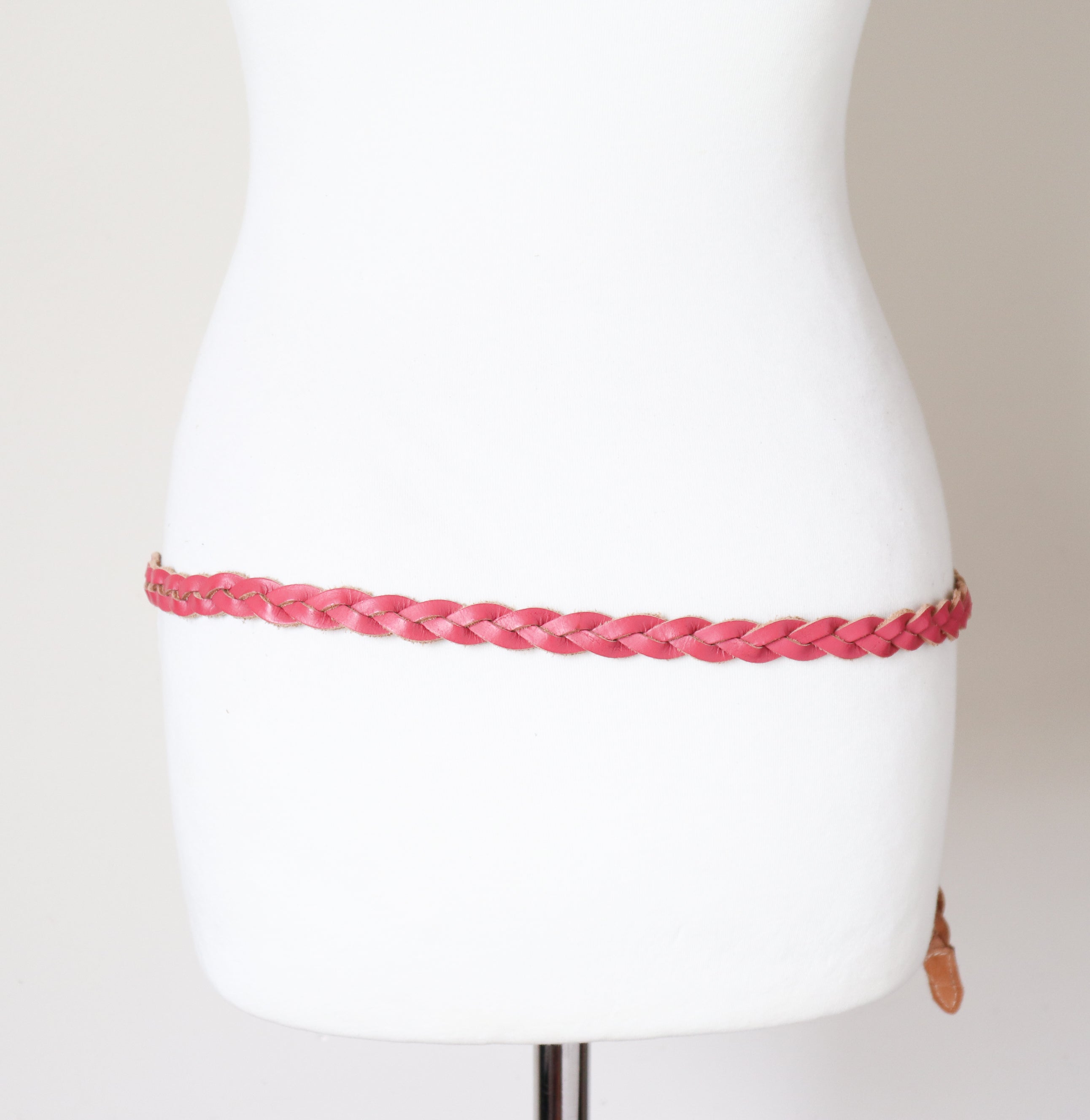 Skinny Plaited Belt - Pink FAUX Leather - 1980s Vintage - X Long - Freesize / Large