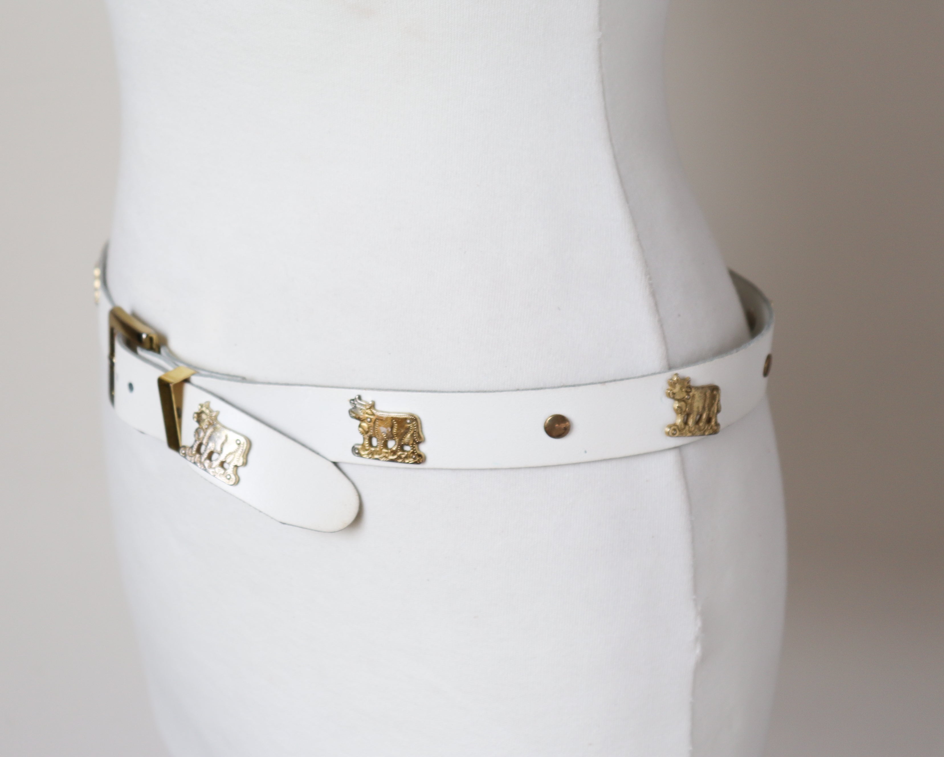 Vintage Appenzeller Belt FAUX Leather - Oktoberfest - White - S / M