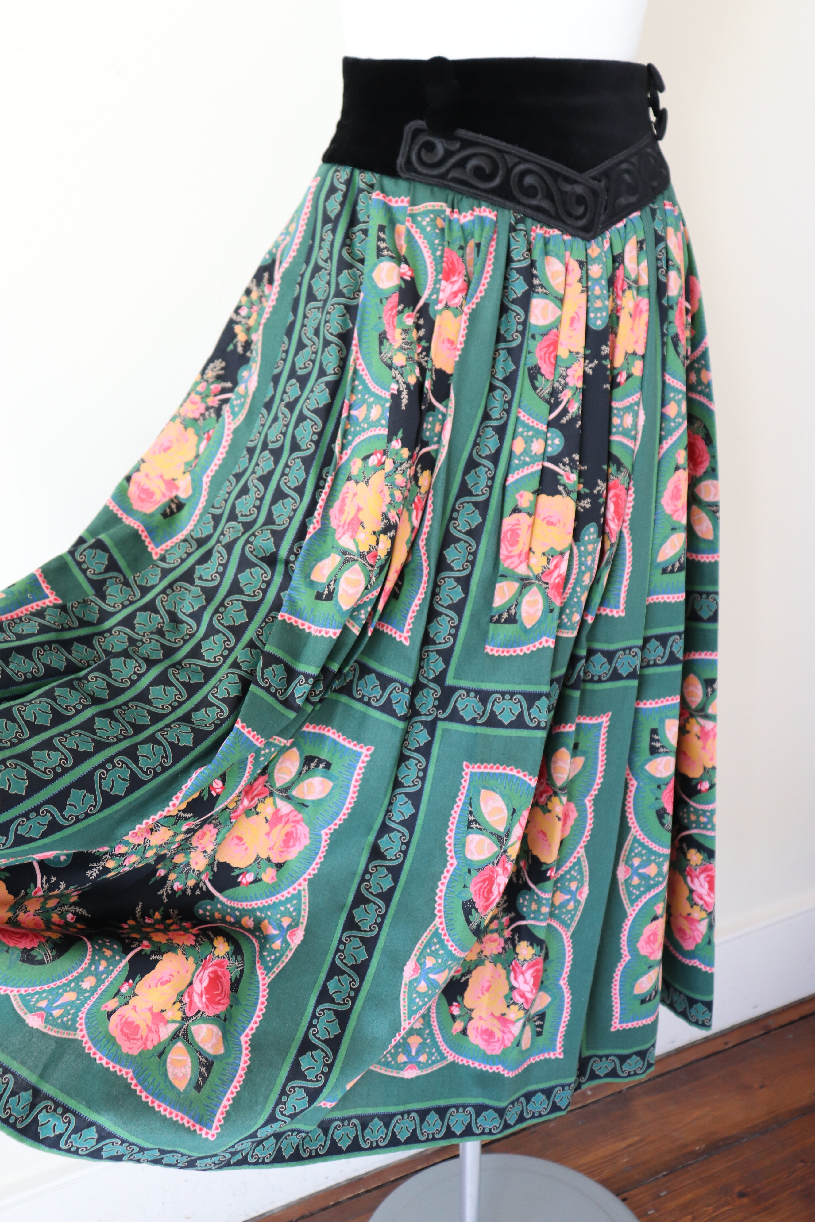 Perry Landhaus Vintage Praire Dirndl Skirt - Cotton - Tirol - Green - Oktoberfest - XXS / XS  - UK 6 / 8