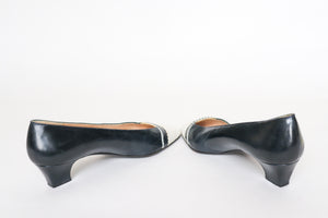 Toe Cap Pumps - Blue / White   Vintage  Leather  shoes - Fit  NARROW 37 / UK 4