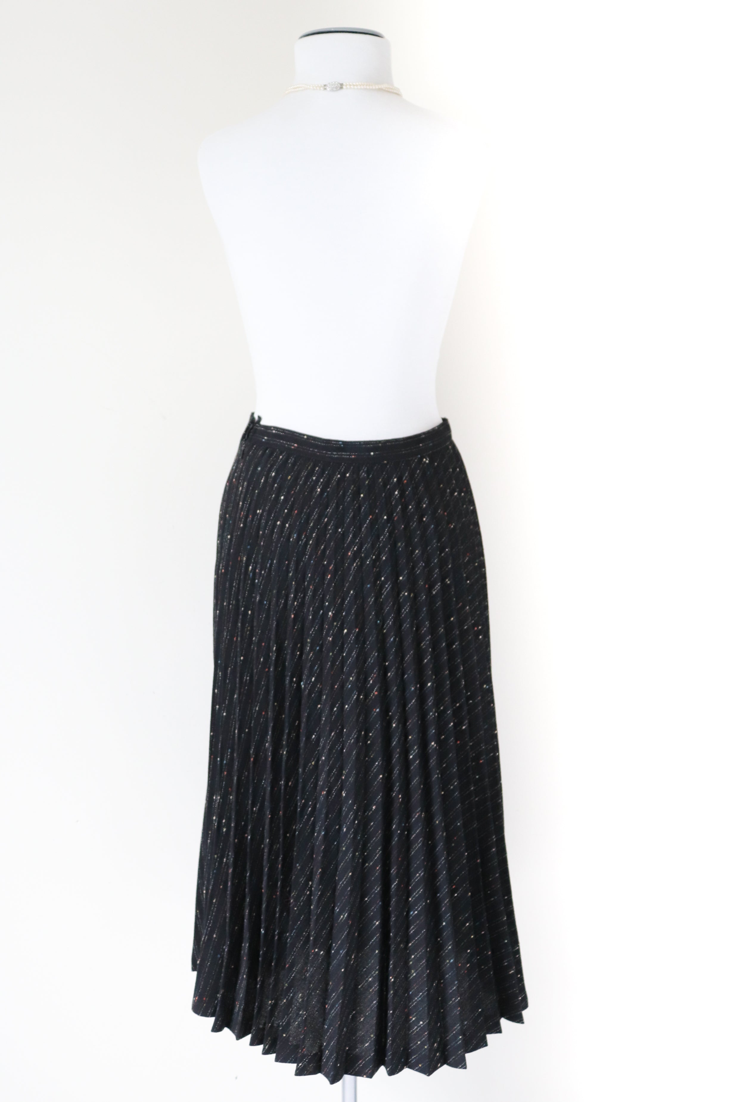 Black Pleated 1980s Vintage Skirt - Flecked Wool Blend - M / UK 12