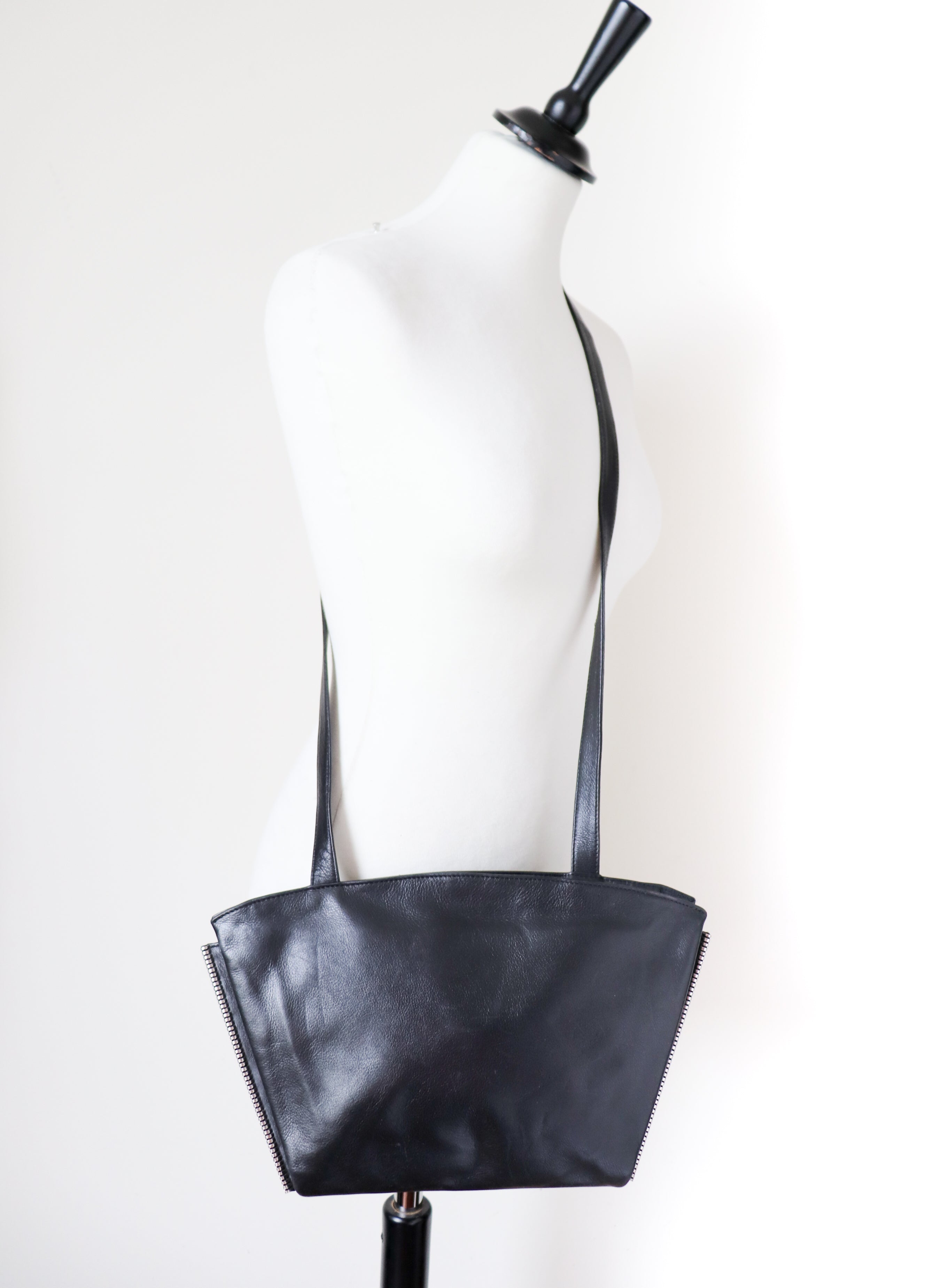 Vintage Crossbody Bag - 1980s - Black Faux  Leather - GROOM - Small